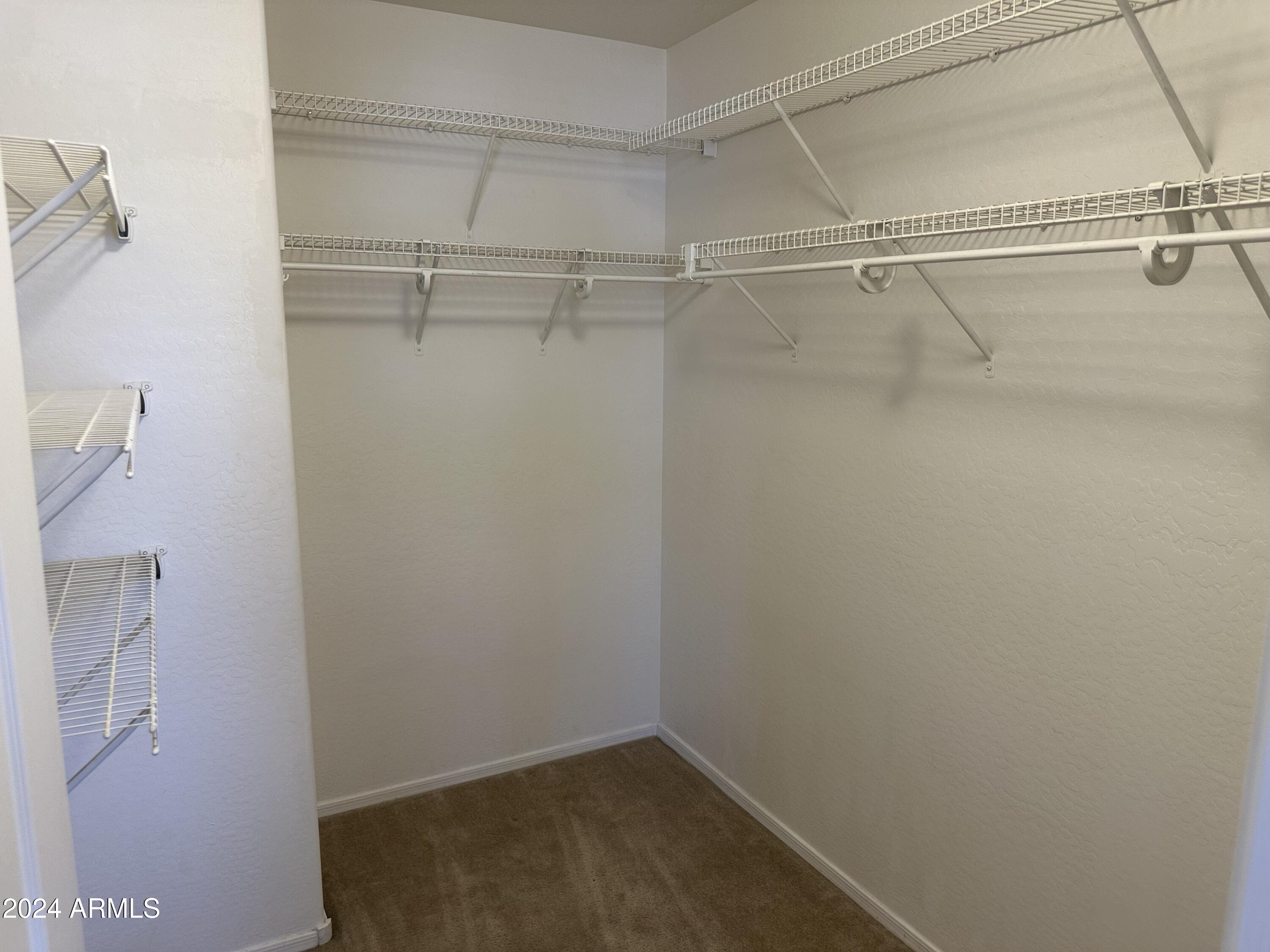 10937 W MINNEZONA Avenue