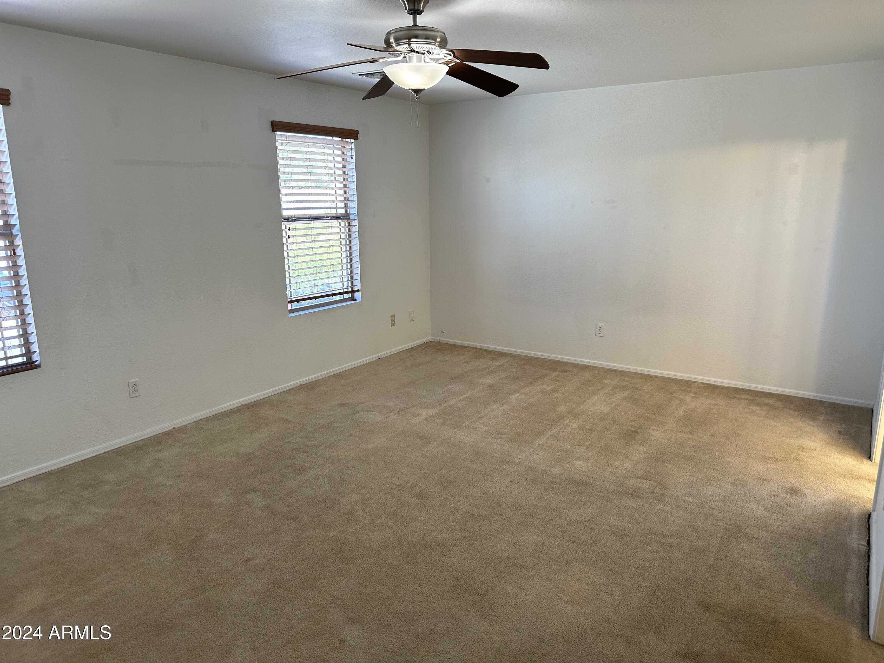 10937 W MINNEZONA Avenue