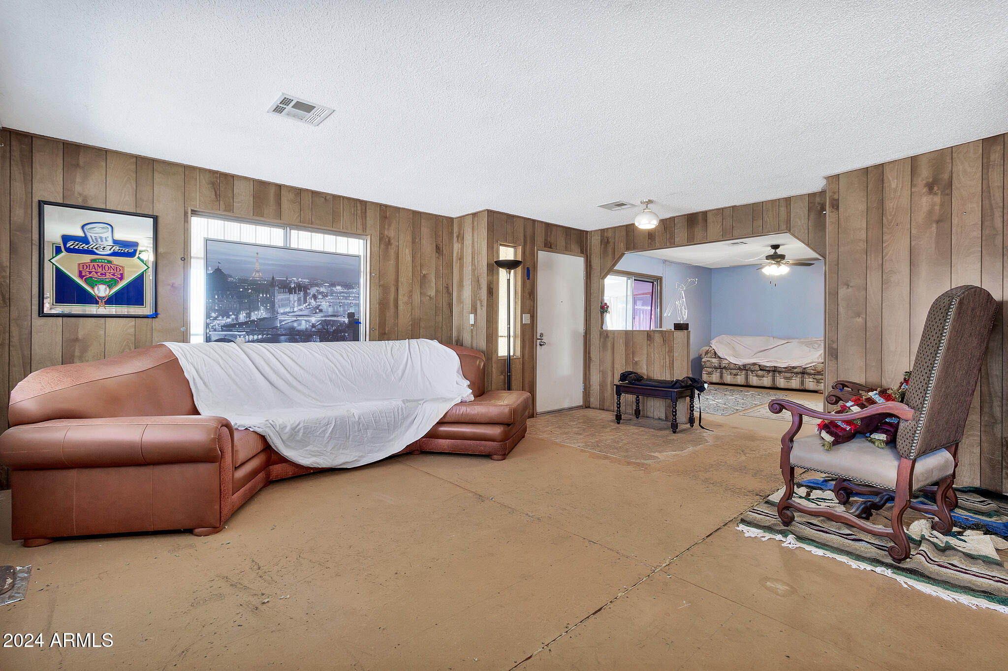 3800 N INDIANA Avenue