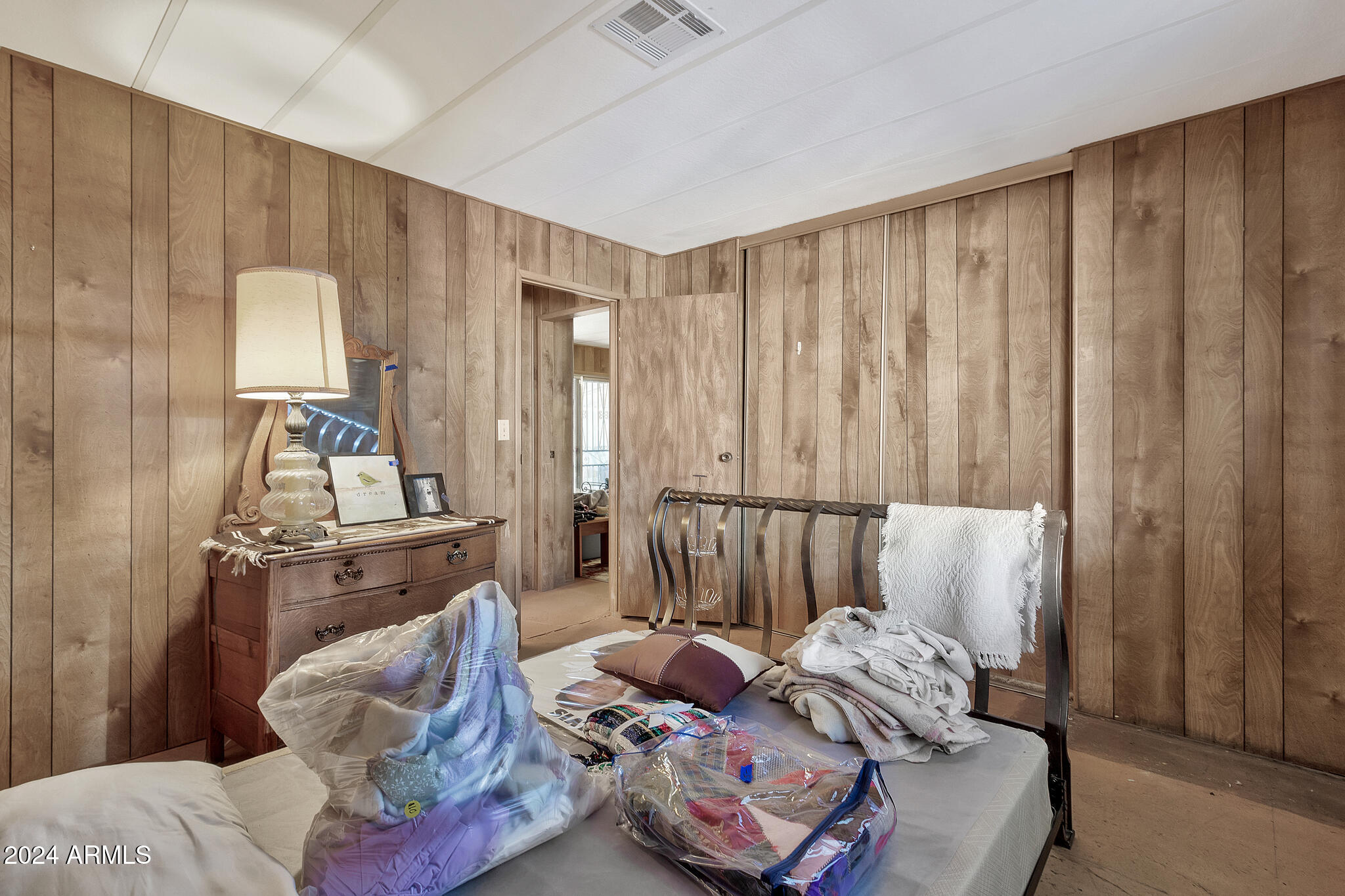 3800 N INDIANA Avenue