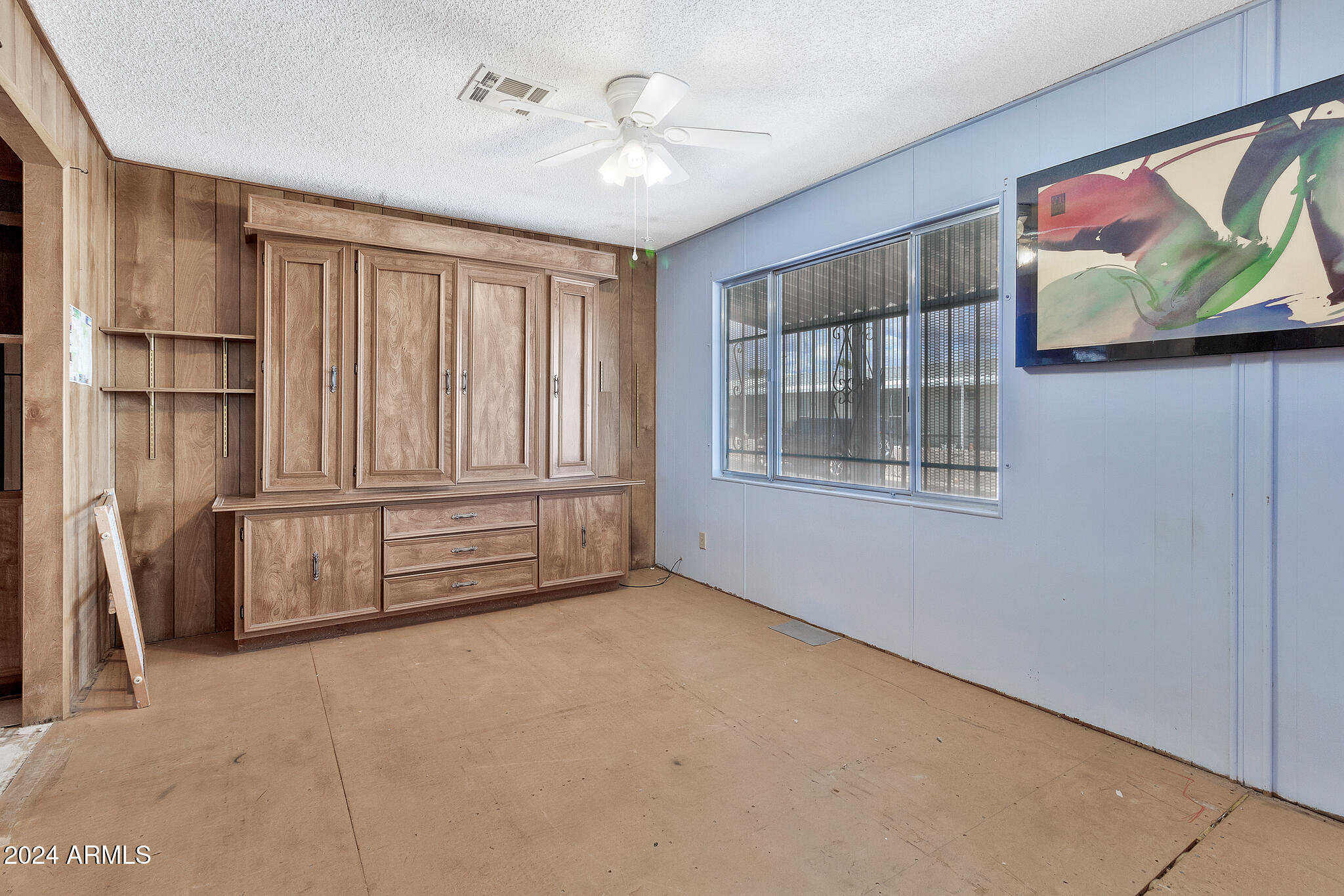 3800 N INDIANA Avenue