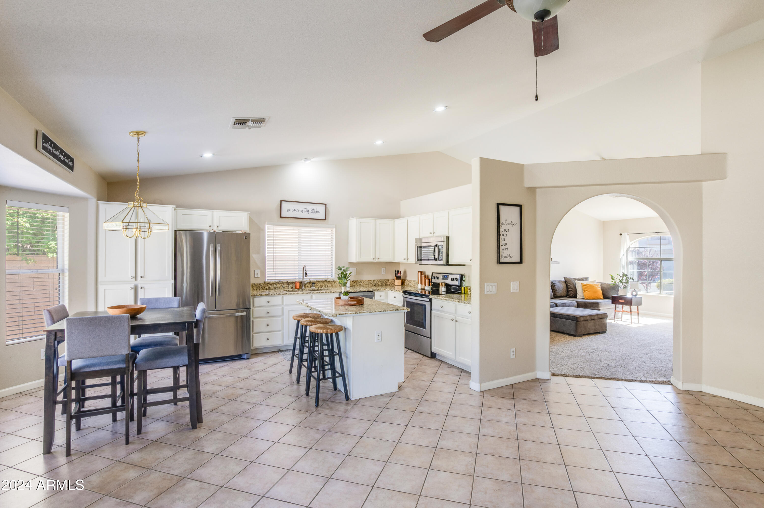8752 W MELINDA Lane