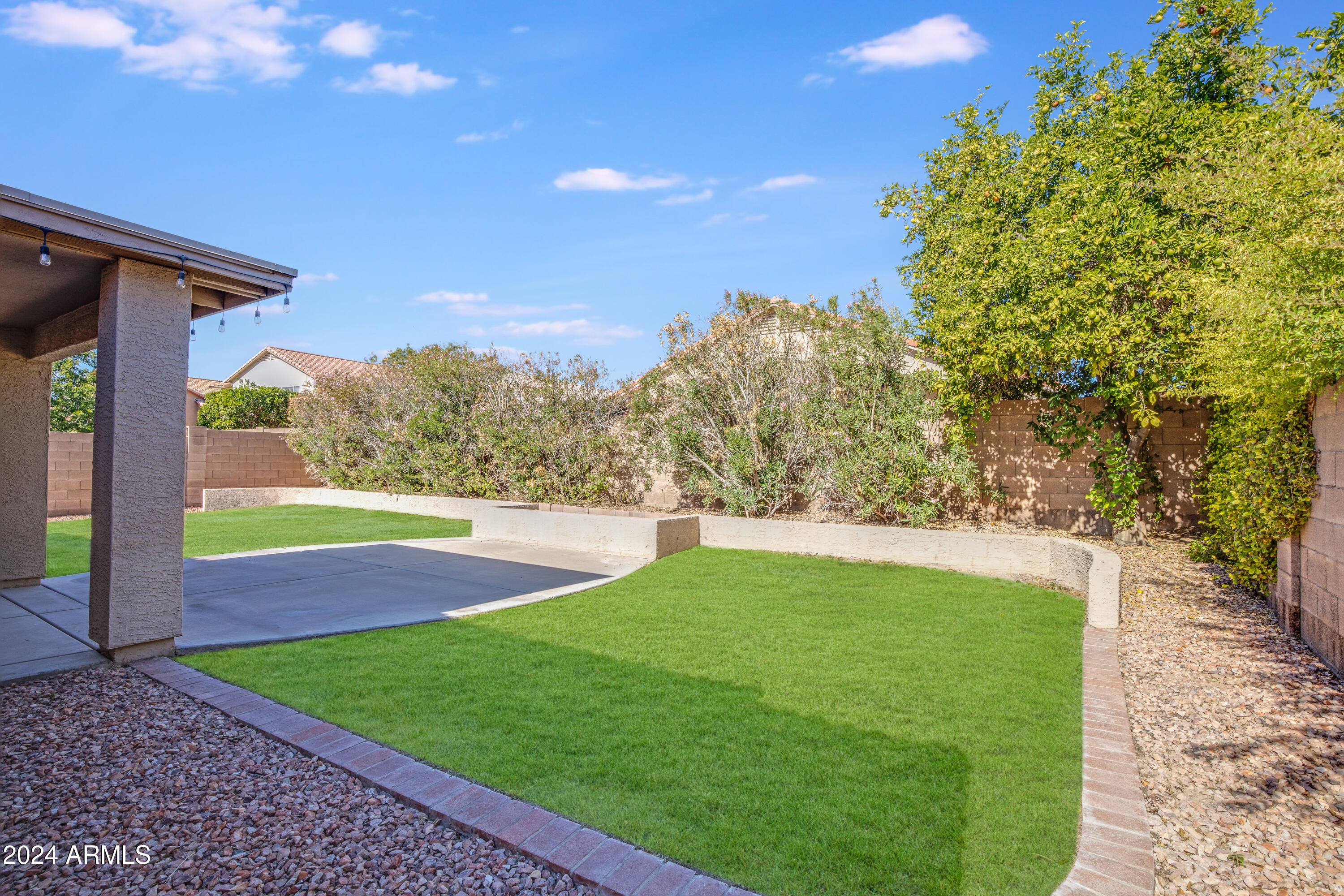 8752 W MELINDA Lane