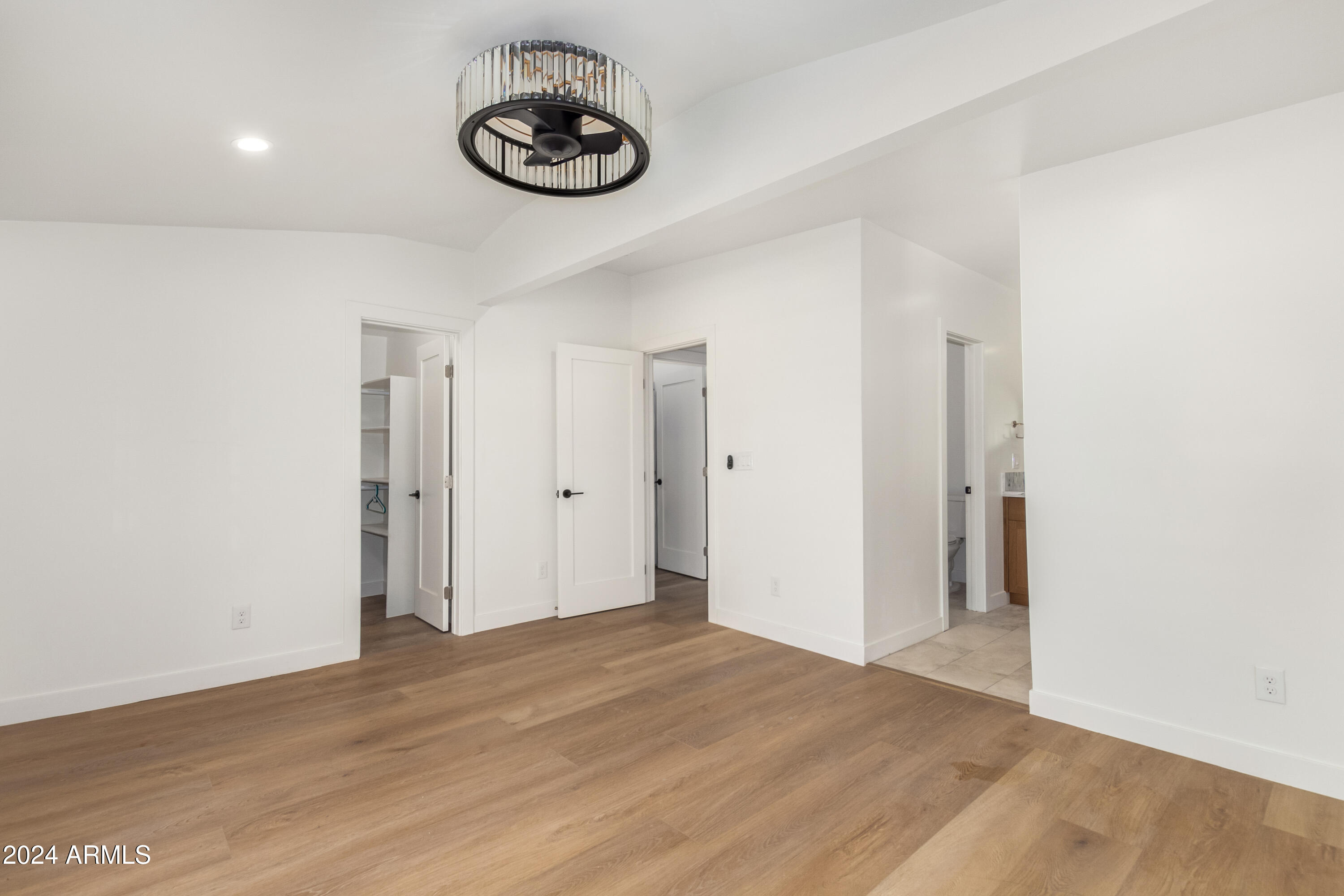 917 E MCKINLEY Street