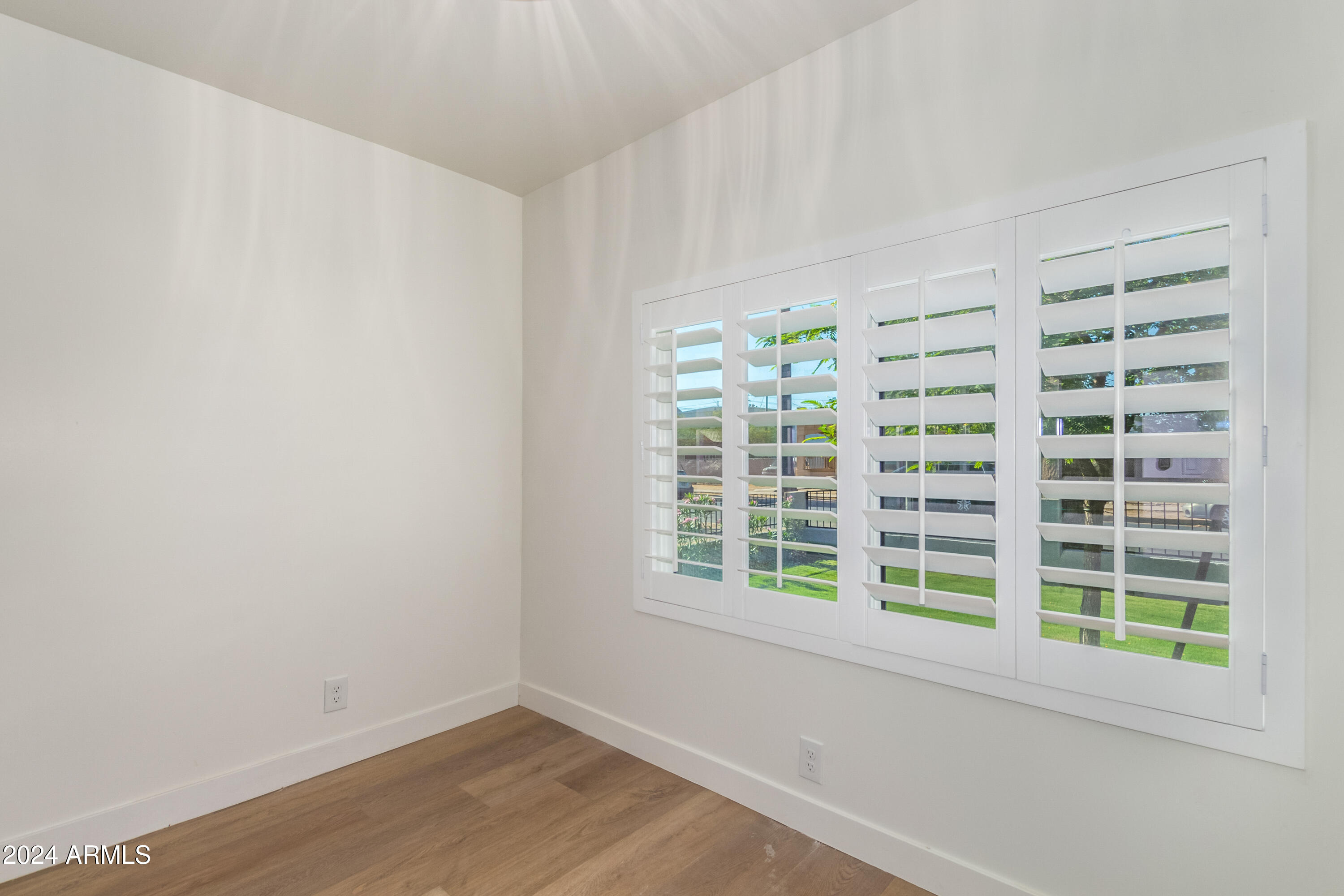 917 E MCKINLEY Street