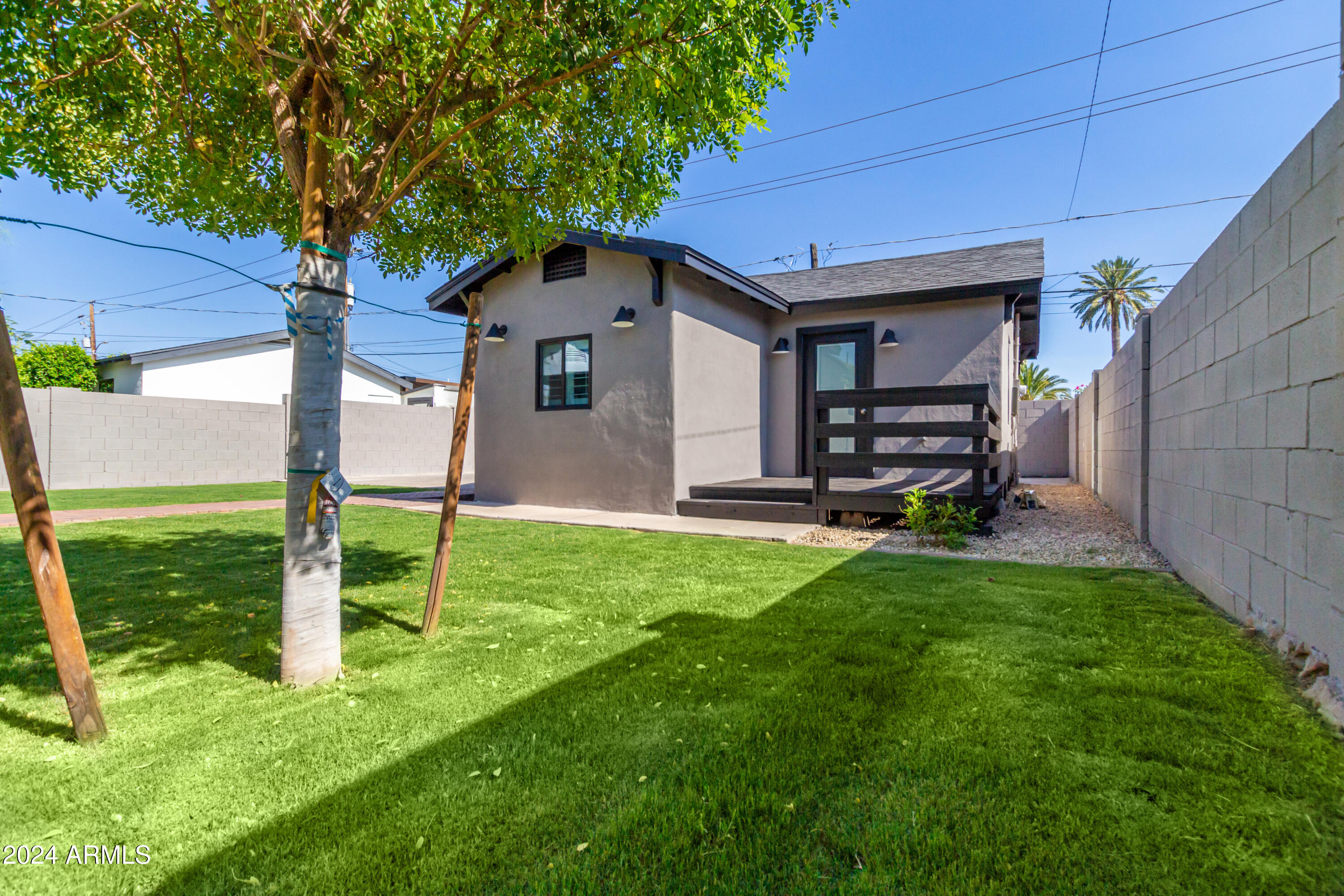 917 E MCKINLEY Street