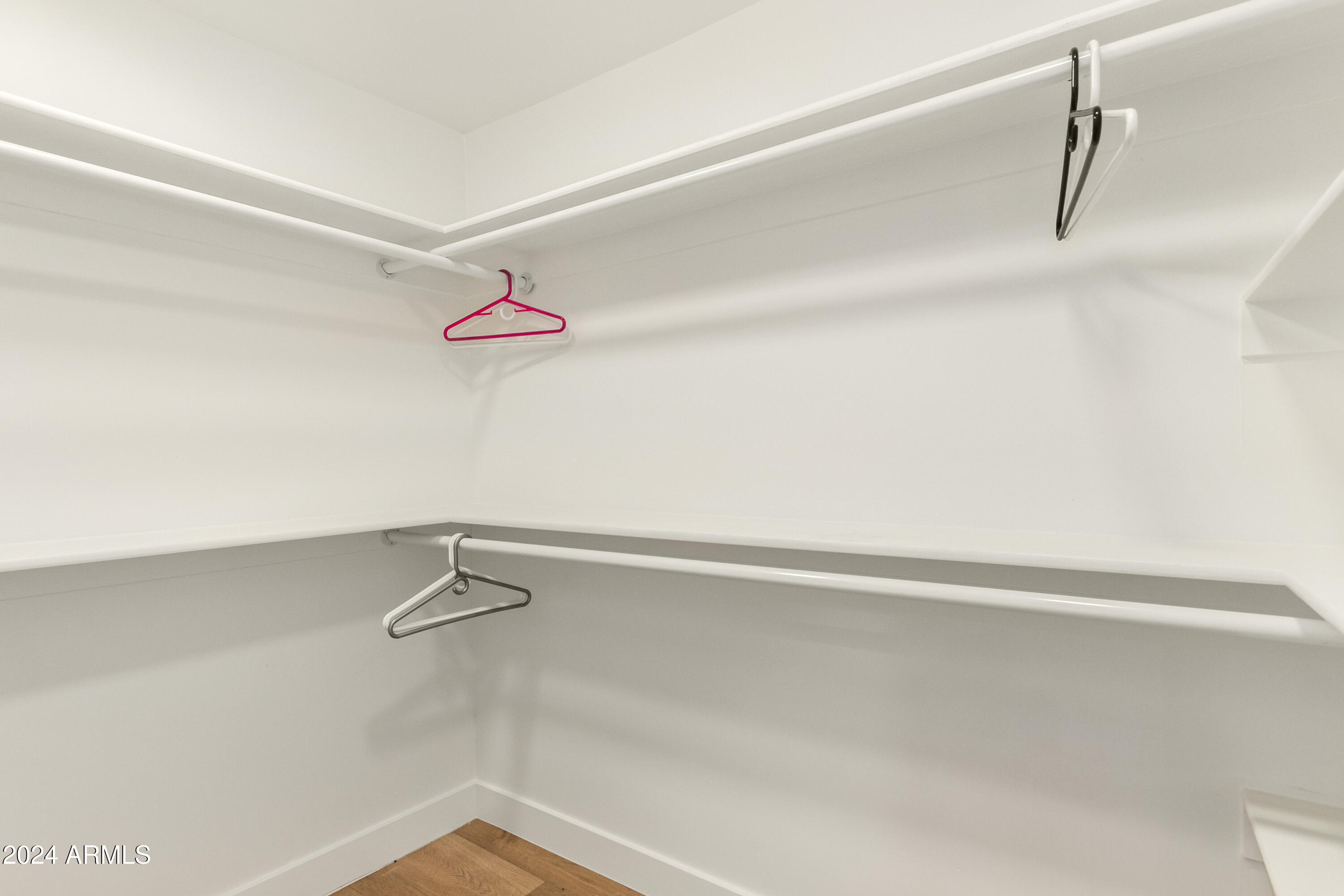 917 E MCKINLEY Street