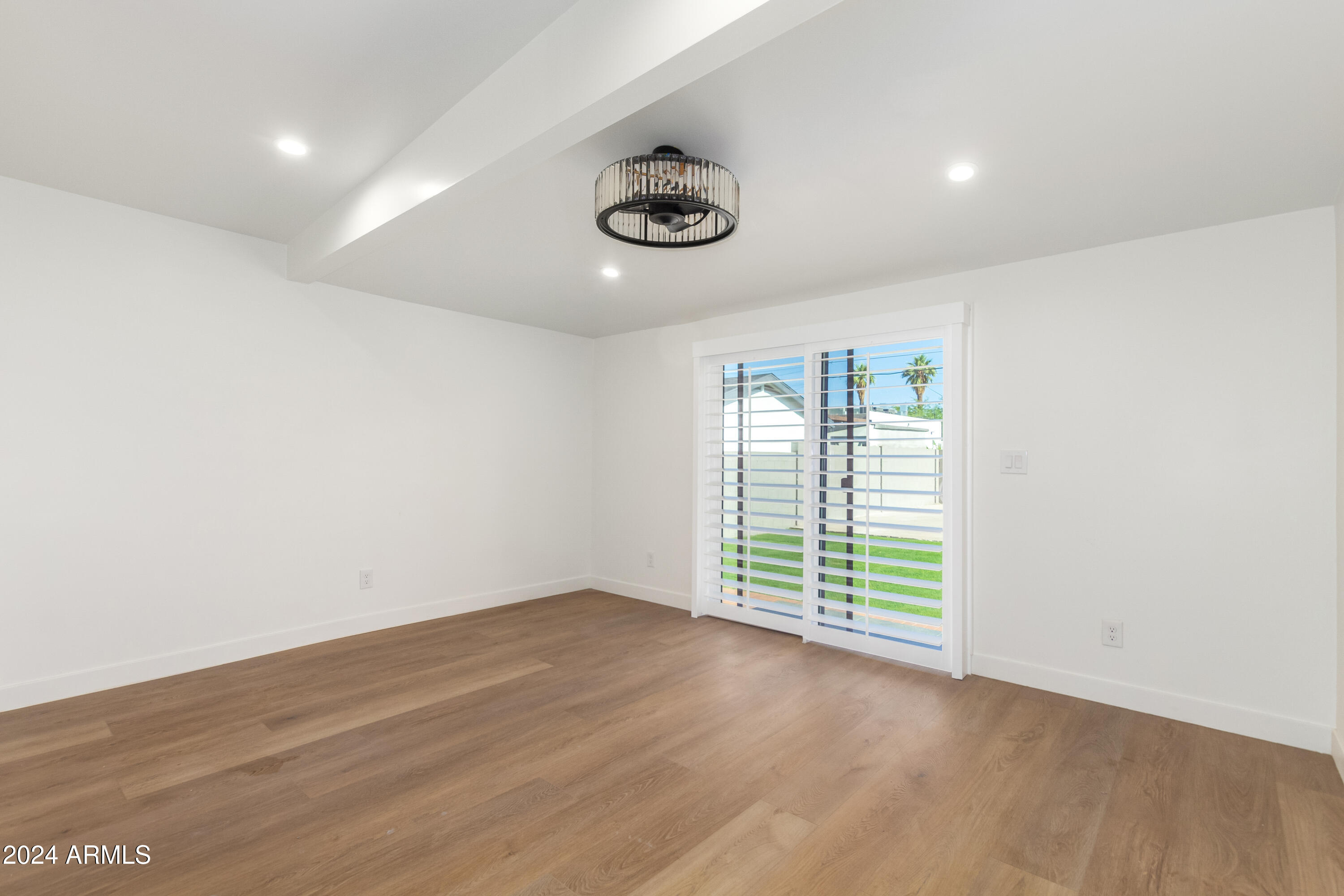 917 E MCKINLEY Street