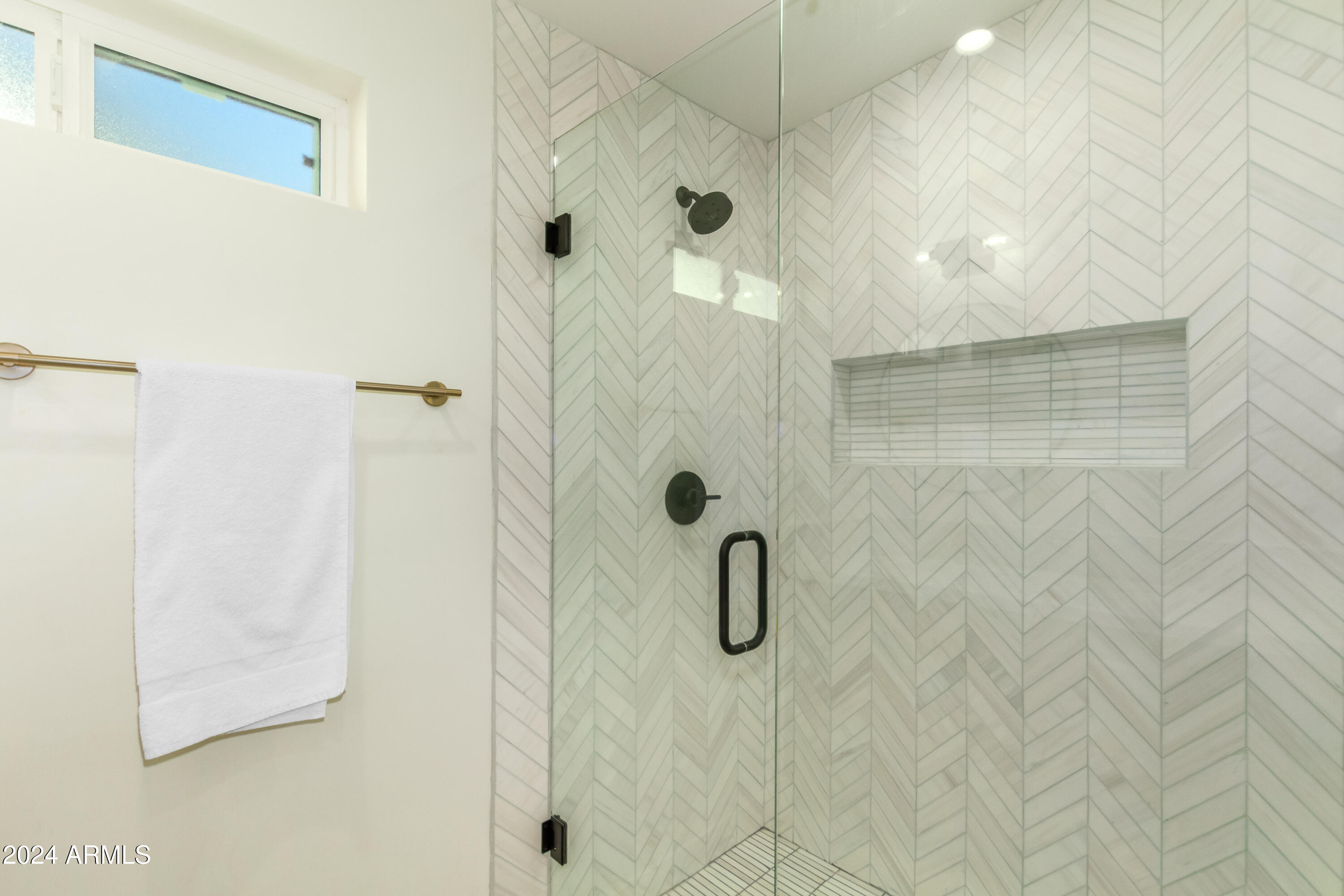 917 E MCKINLEY Street