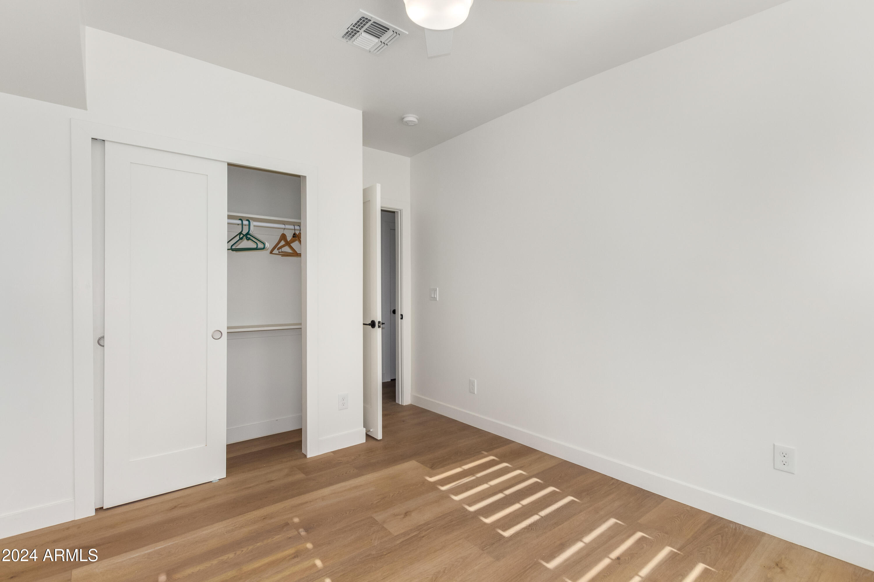 917 E MCKINLEY Street