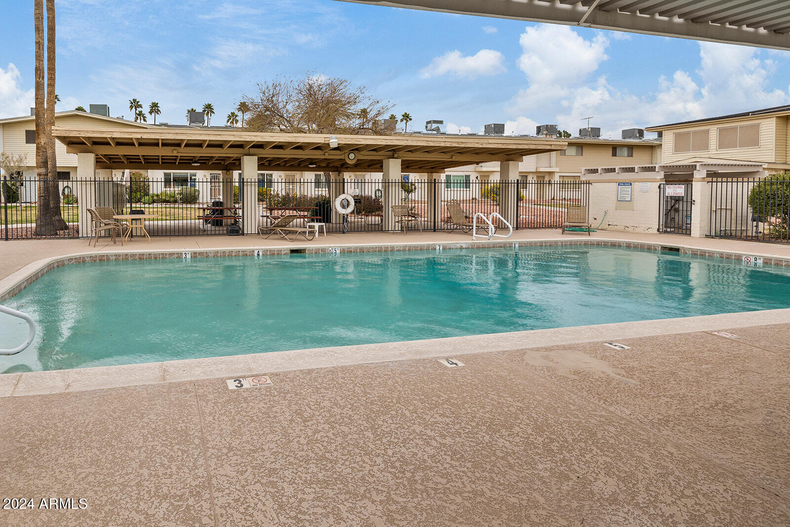 8221 E GARFIELD Street # L09