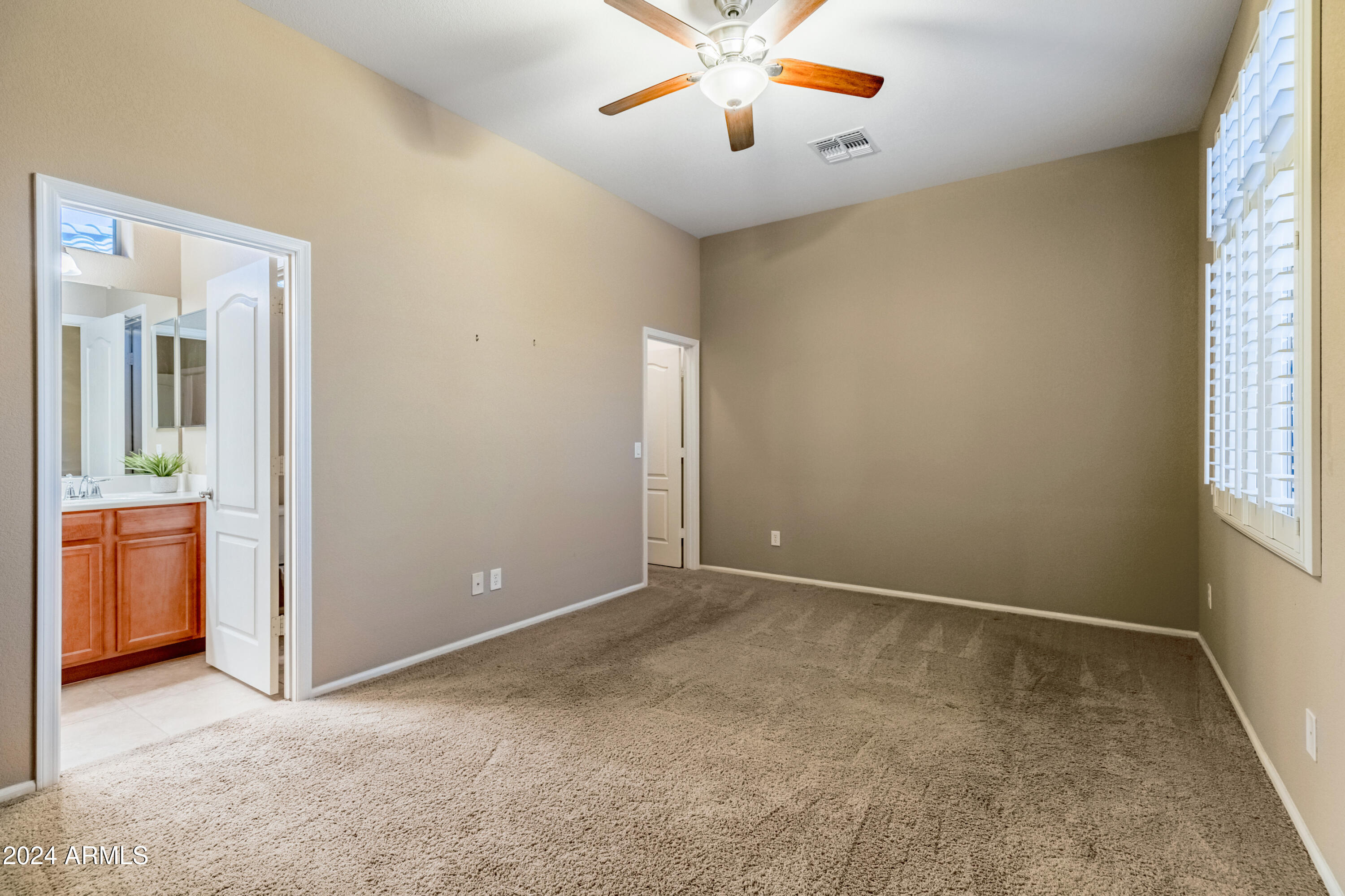 18226 W STINSON Drive