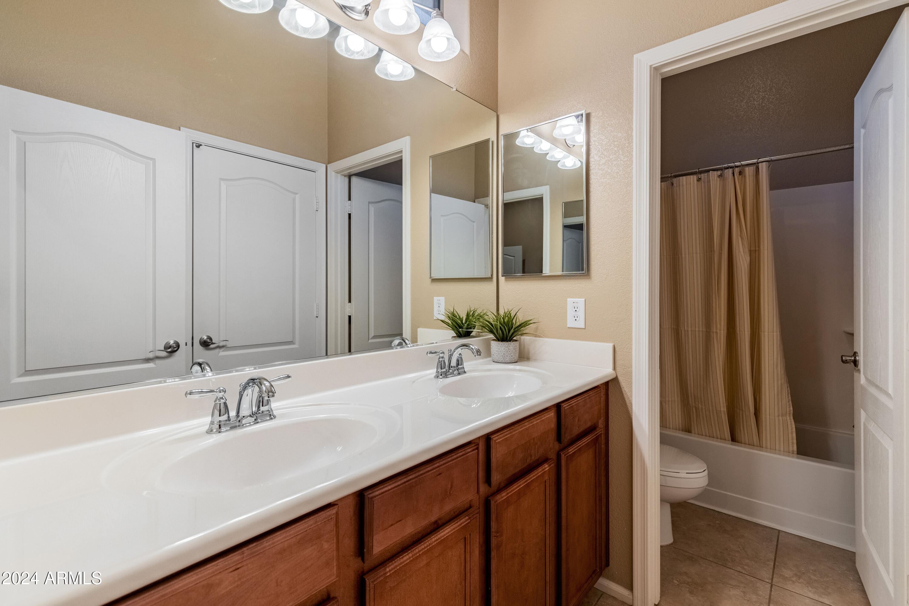 18226 W STINSON Drive