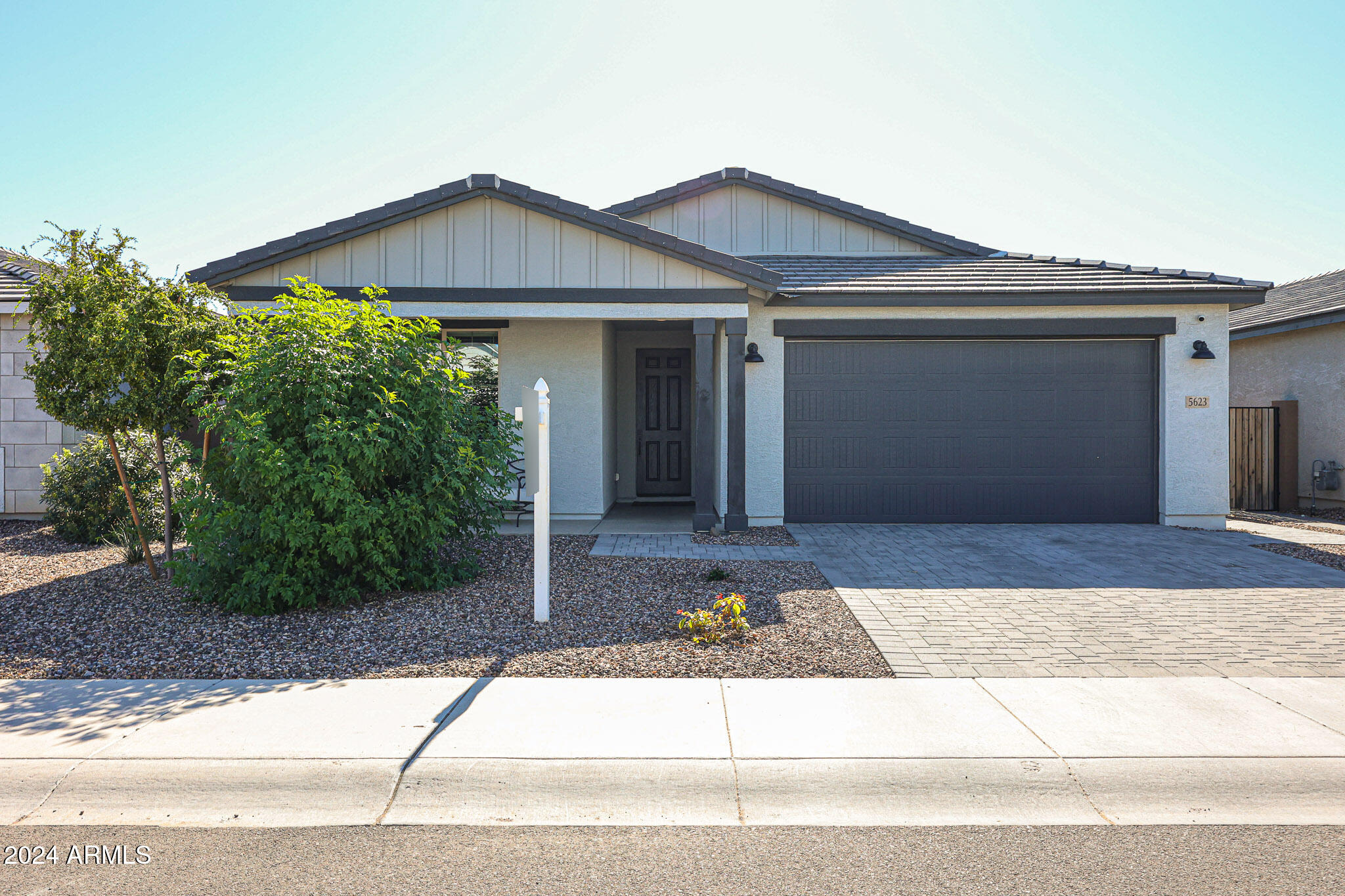5623 W STARGAZER Place