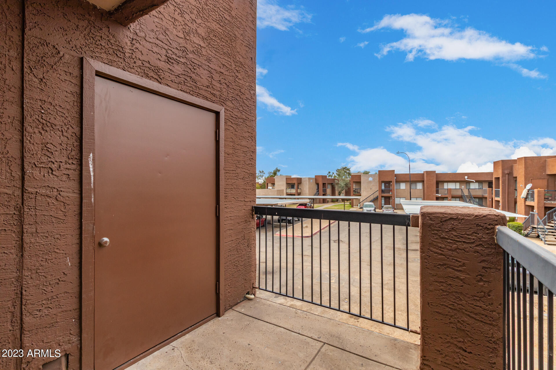 3810 N MARYVALE Parkway # 2009