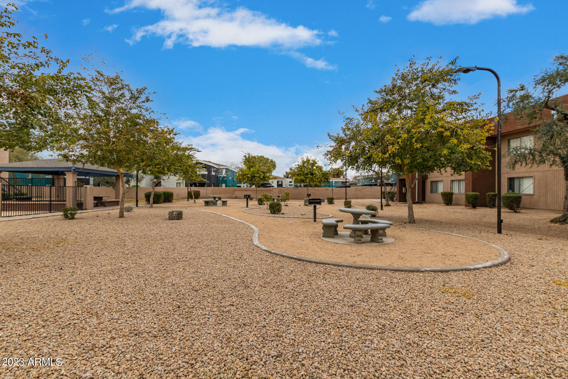 3810 N MARYVALE Parkway # 2009