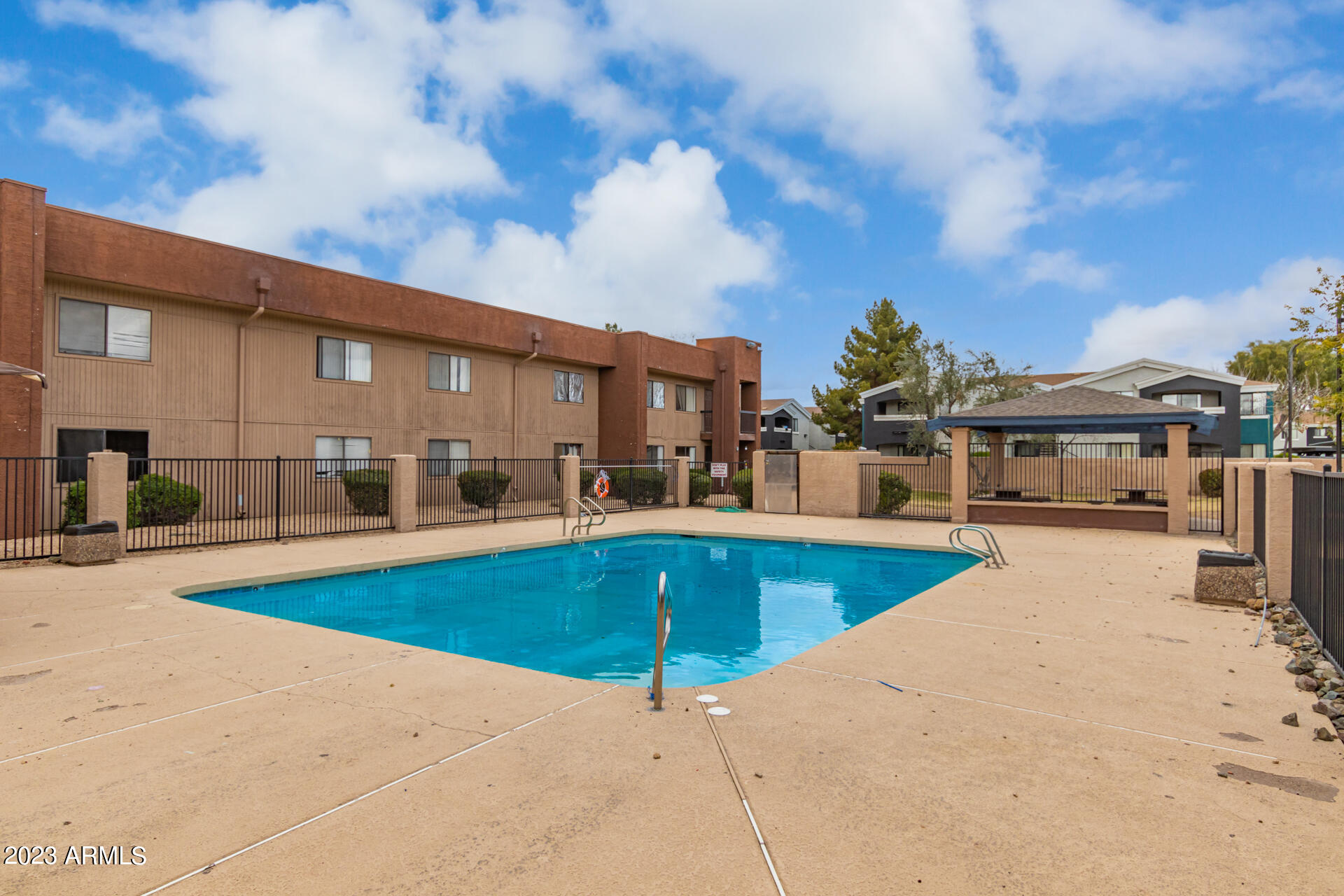 3810 N MARYVALE Parkway # 2009