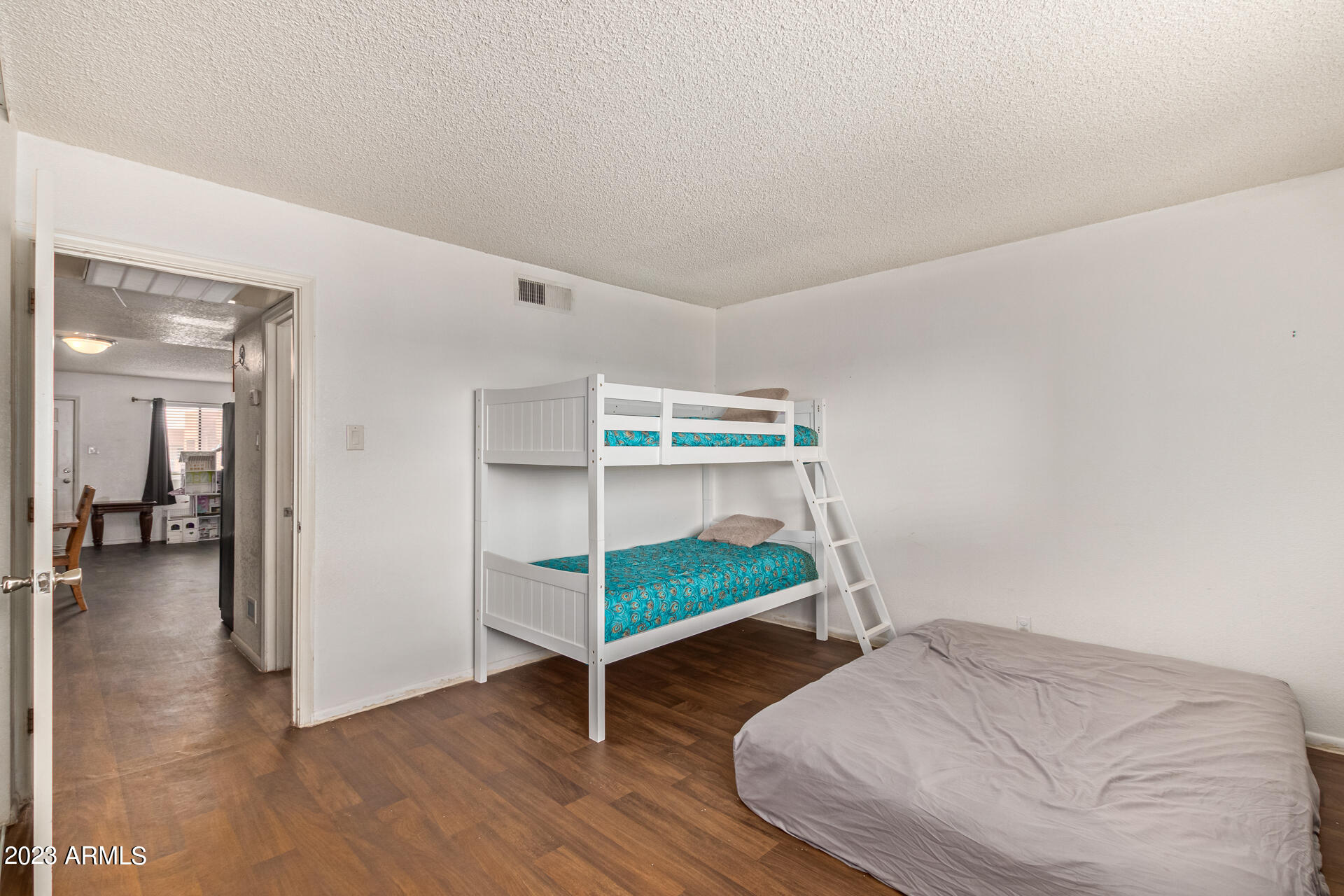 3810 N MARYVALE Parkway # 2009