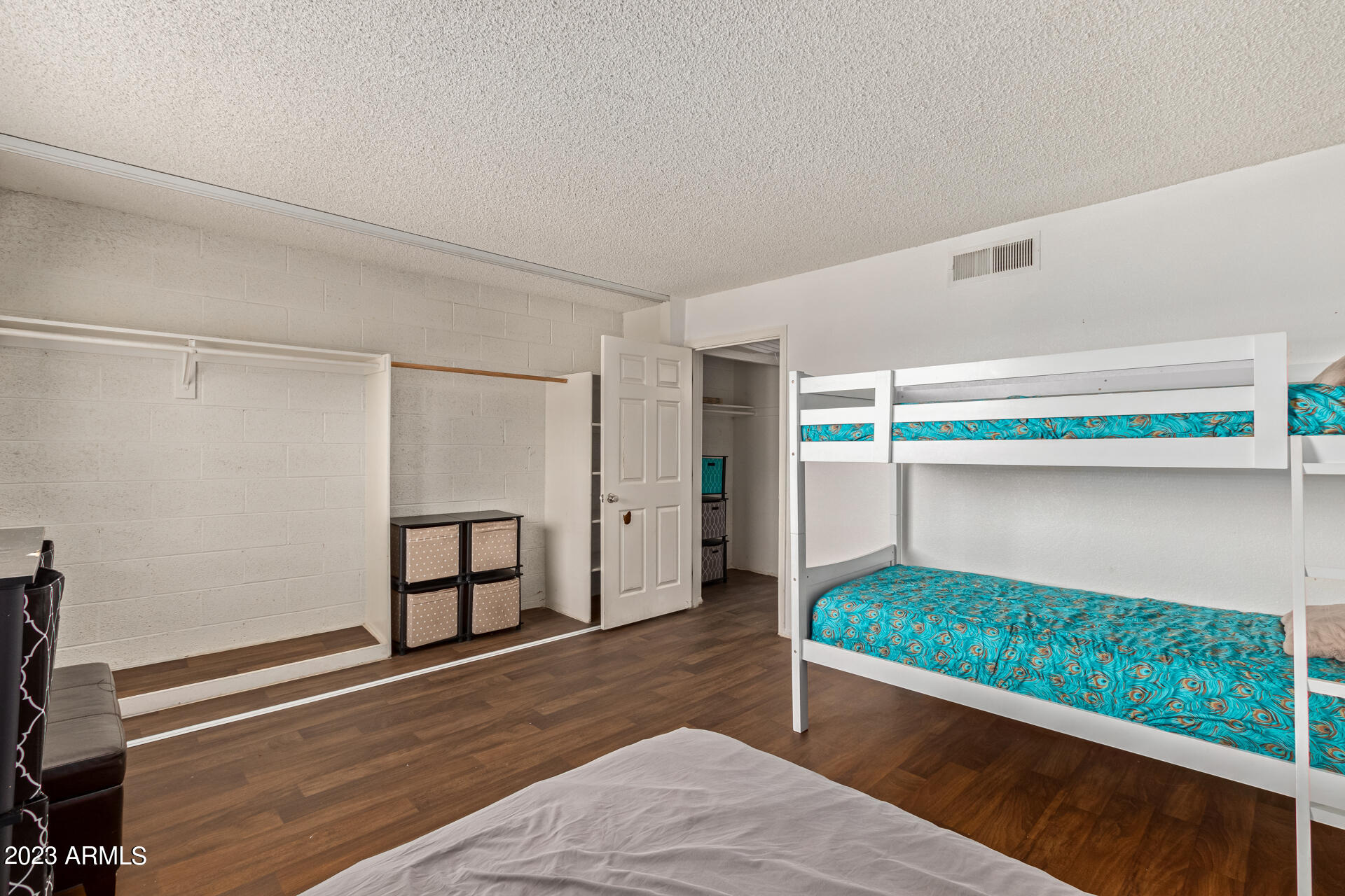 3810 N MARYVALE Parkway # 2009