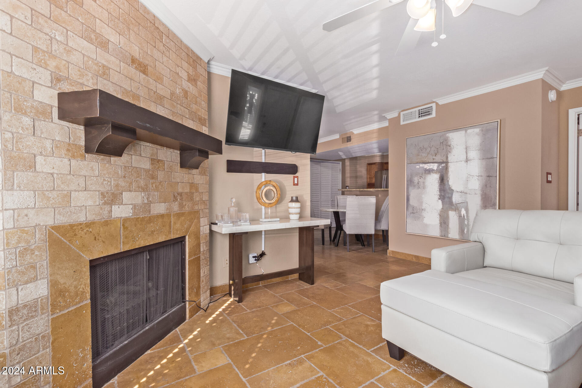 8787 E Mountain View Road # 1093