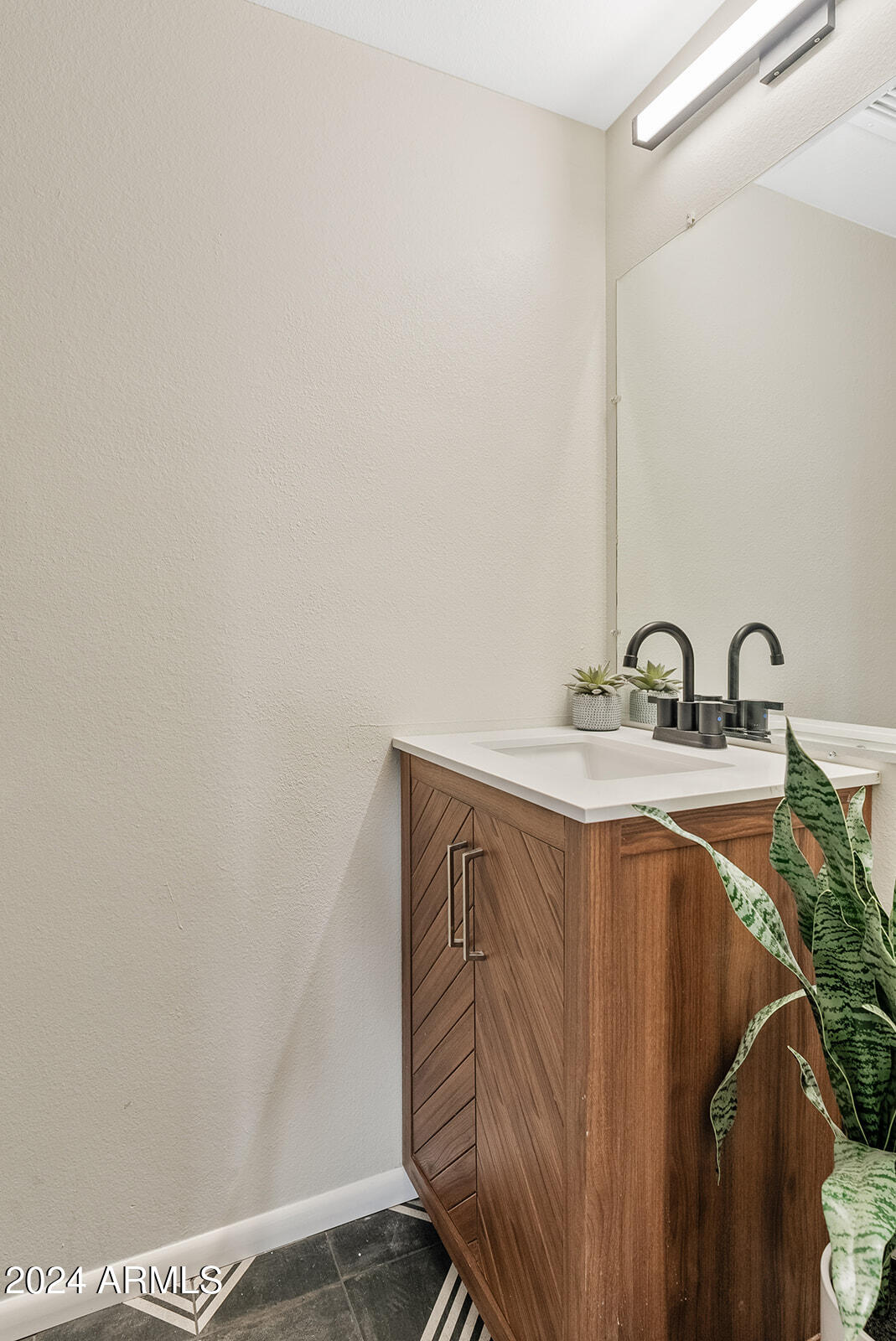 10413 N 10TH Place # 3