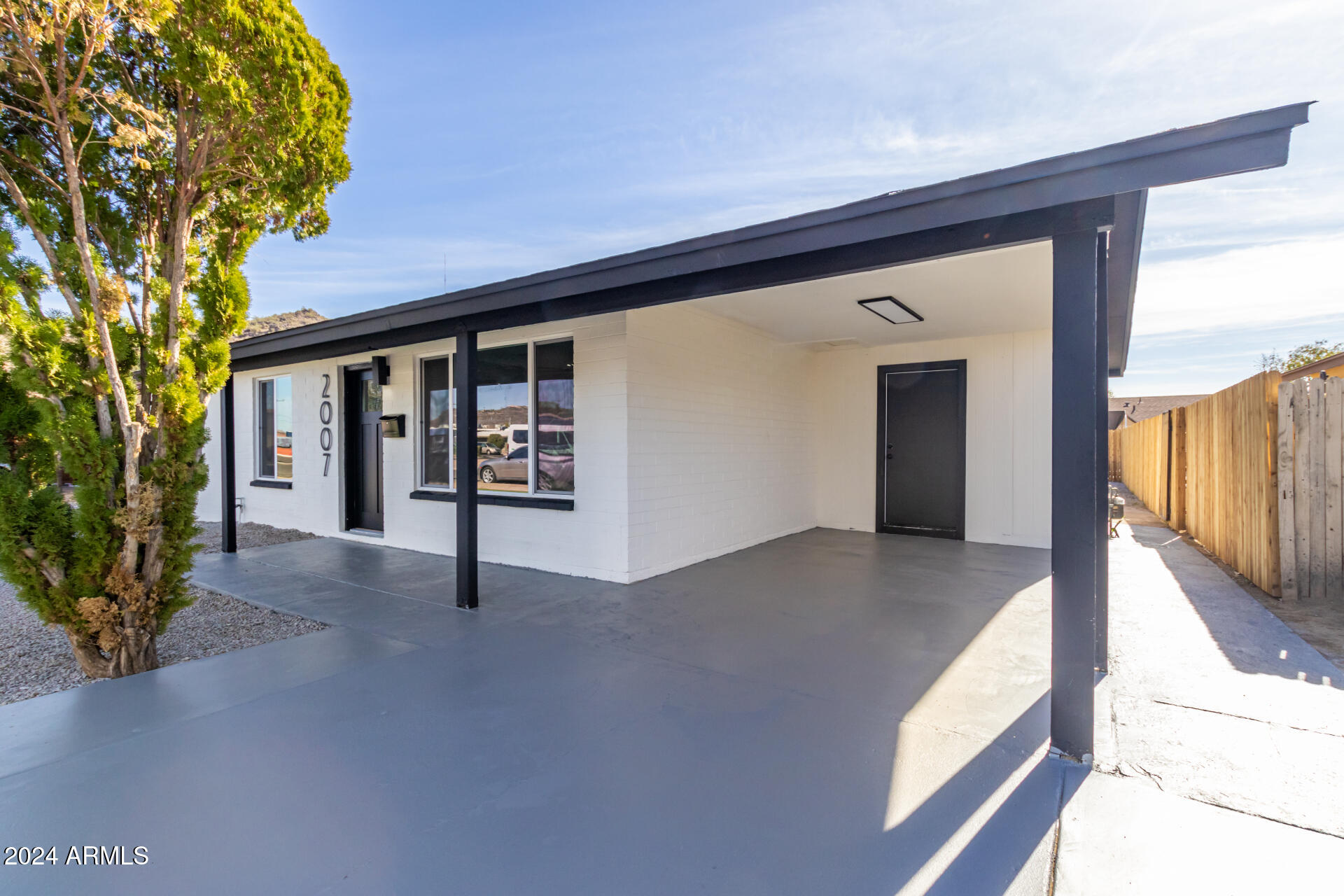 2007 W WINDROSE Drive