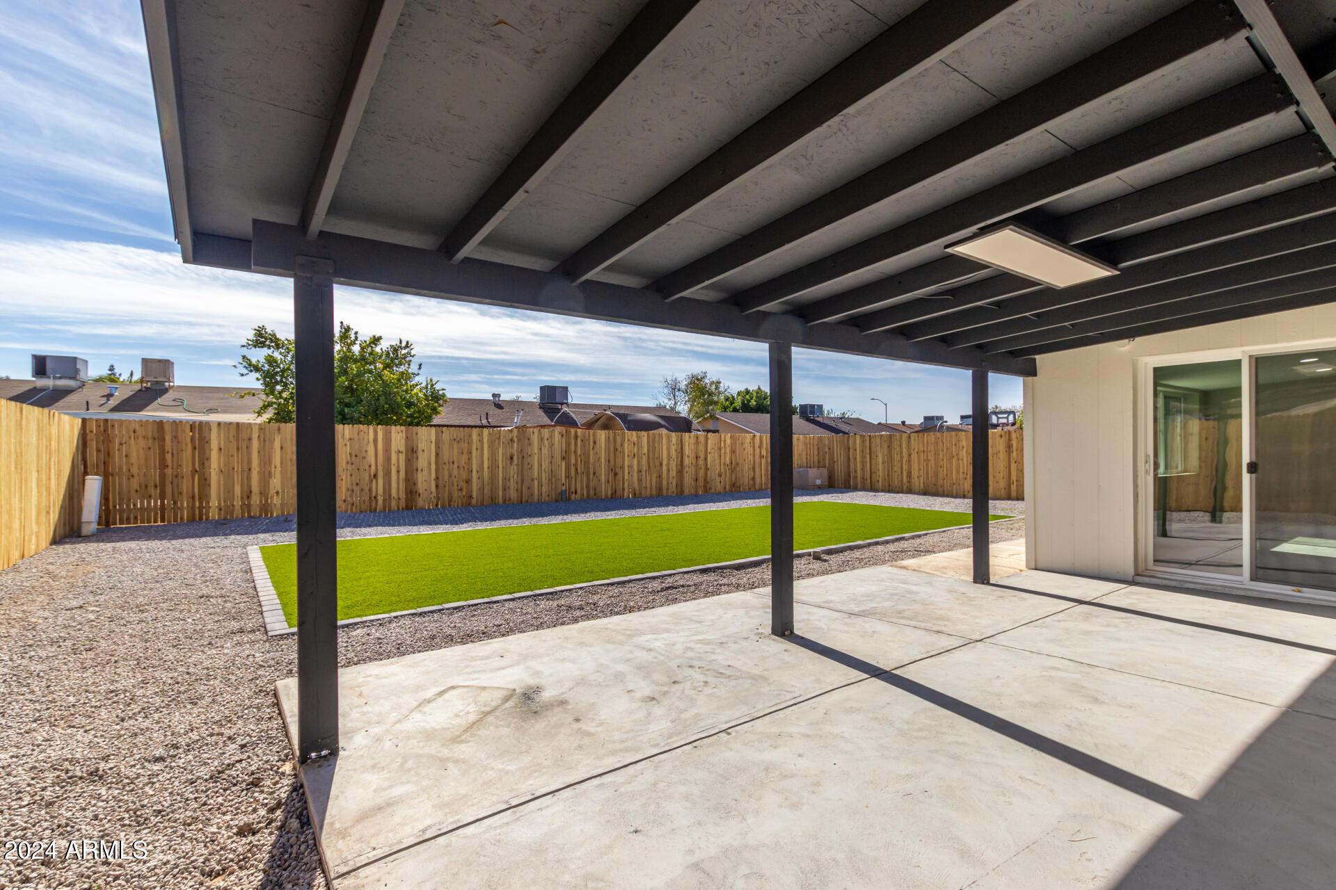 2007 W WINDROSE Drive