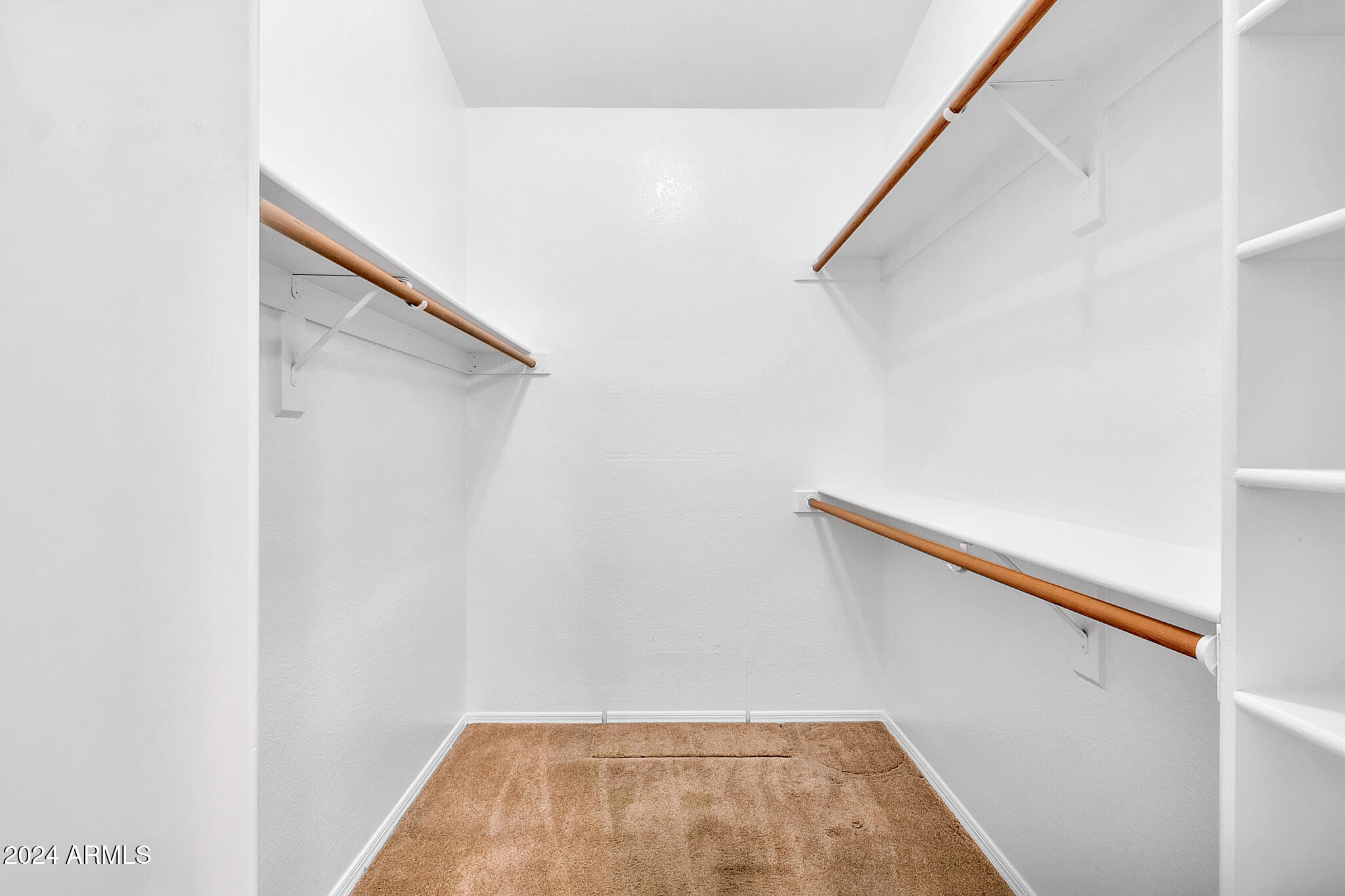 125 S HONEYSUCKLE Lane