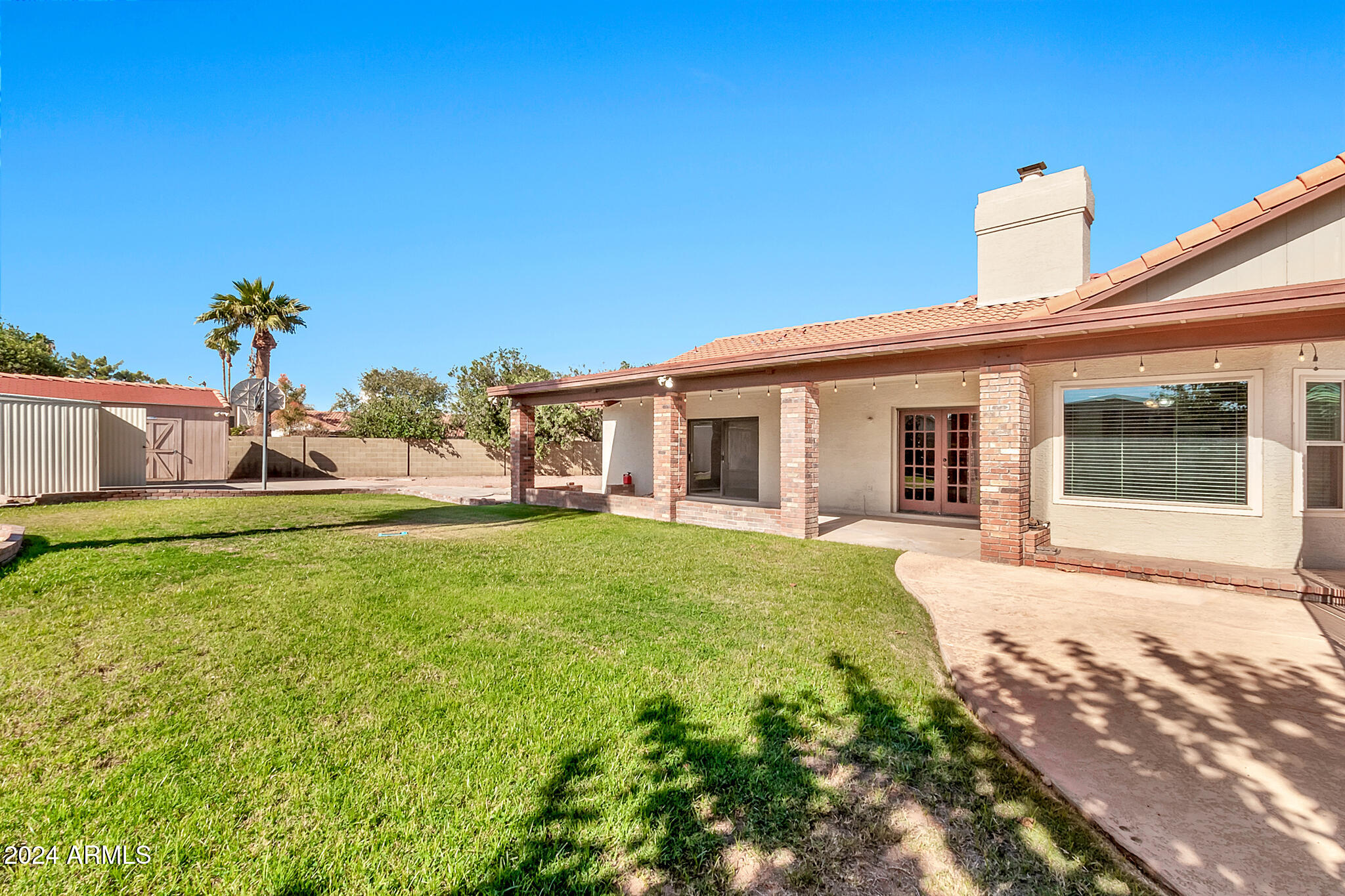 125 S HONEYSUCKLE Lane