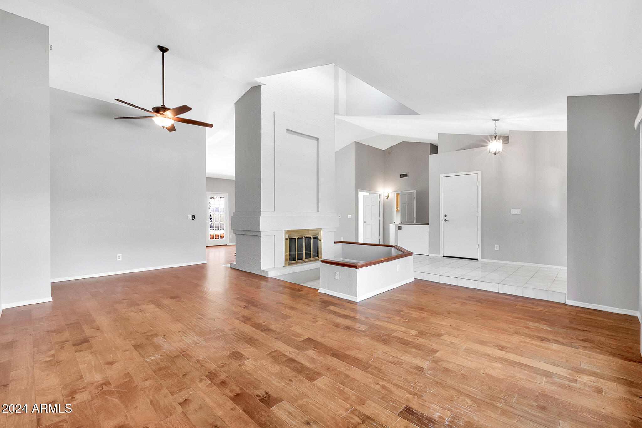 125 S HONEYSUCKLE Lane