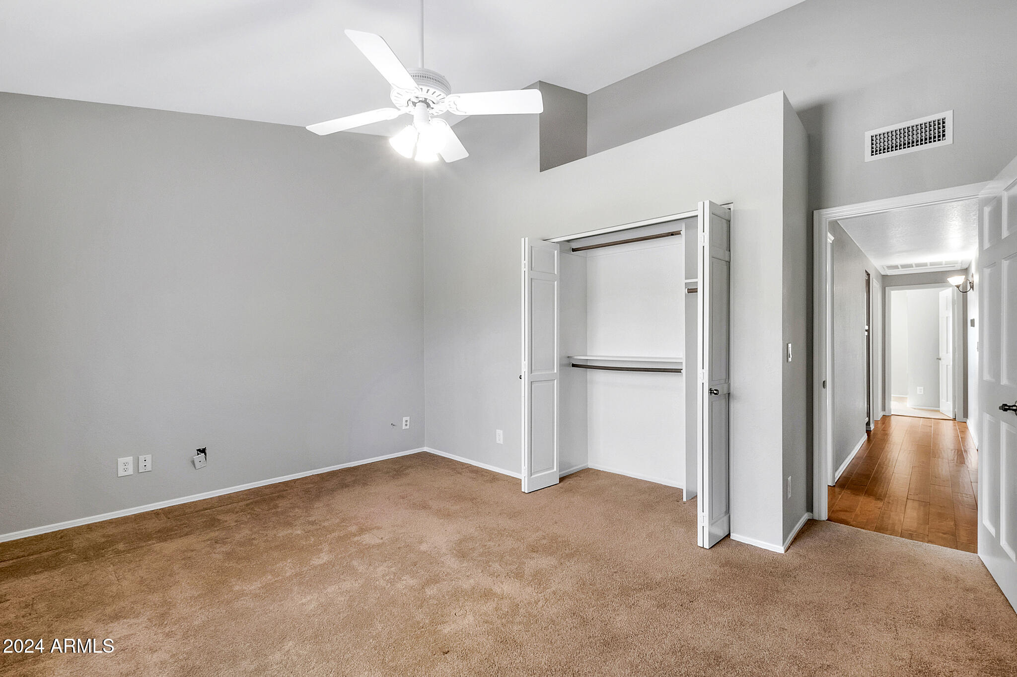 125 S HONEYSUCKLE Lane