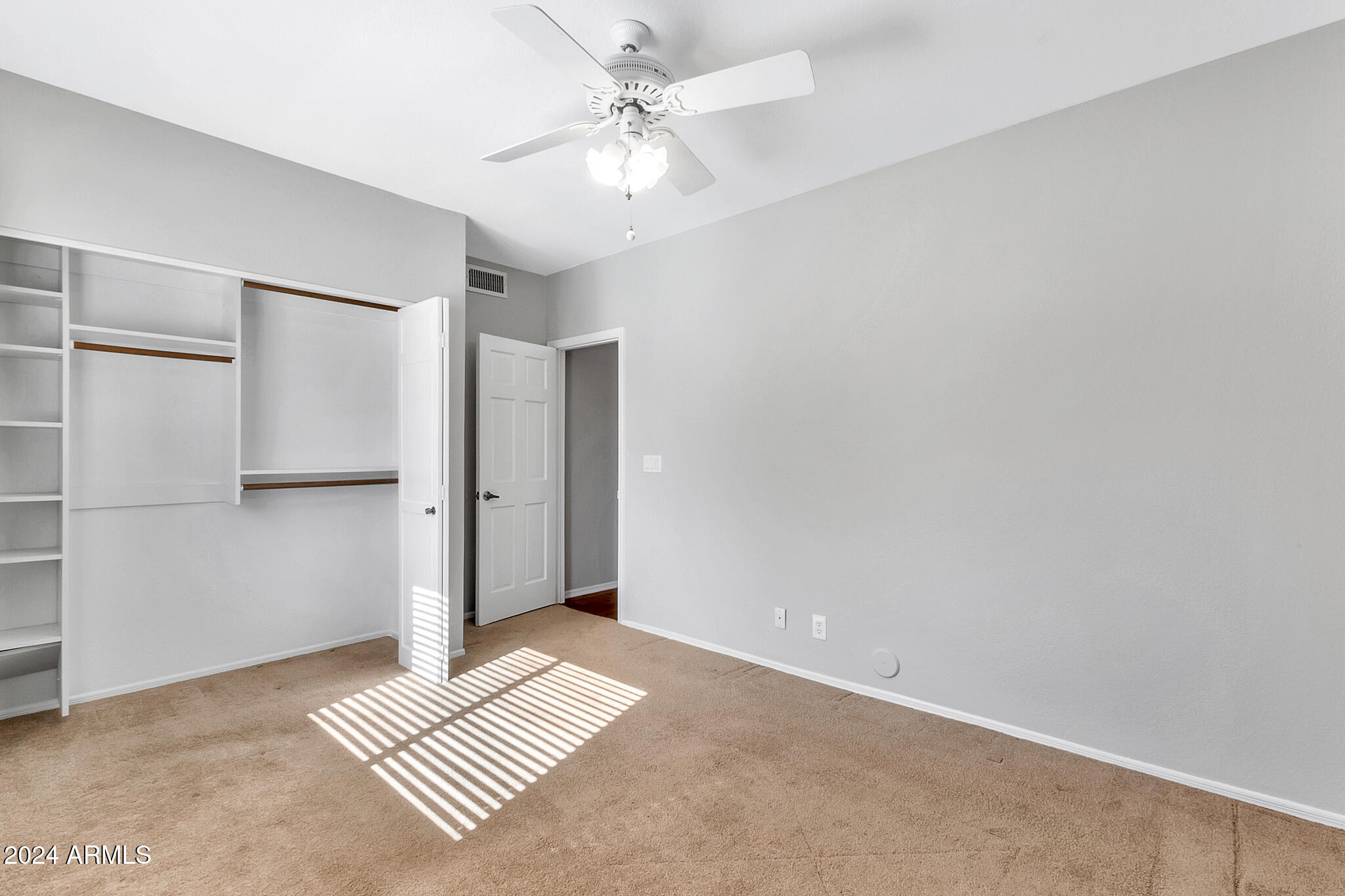 125 S HONEYSUCKLE Lane