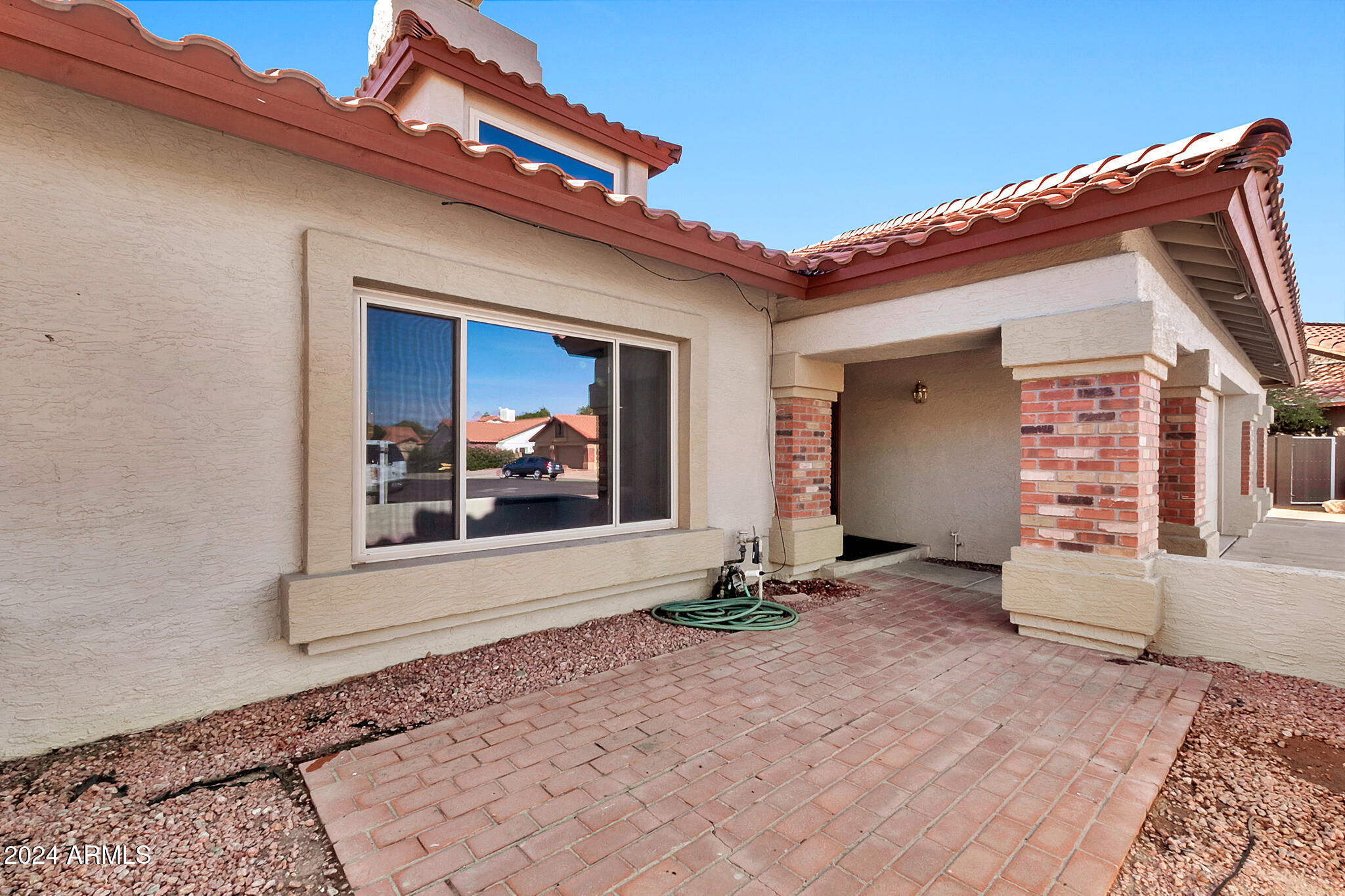 125 S HONEYSUCKLE Lane