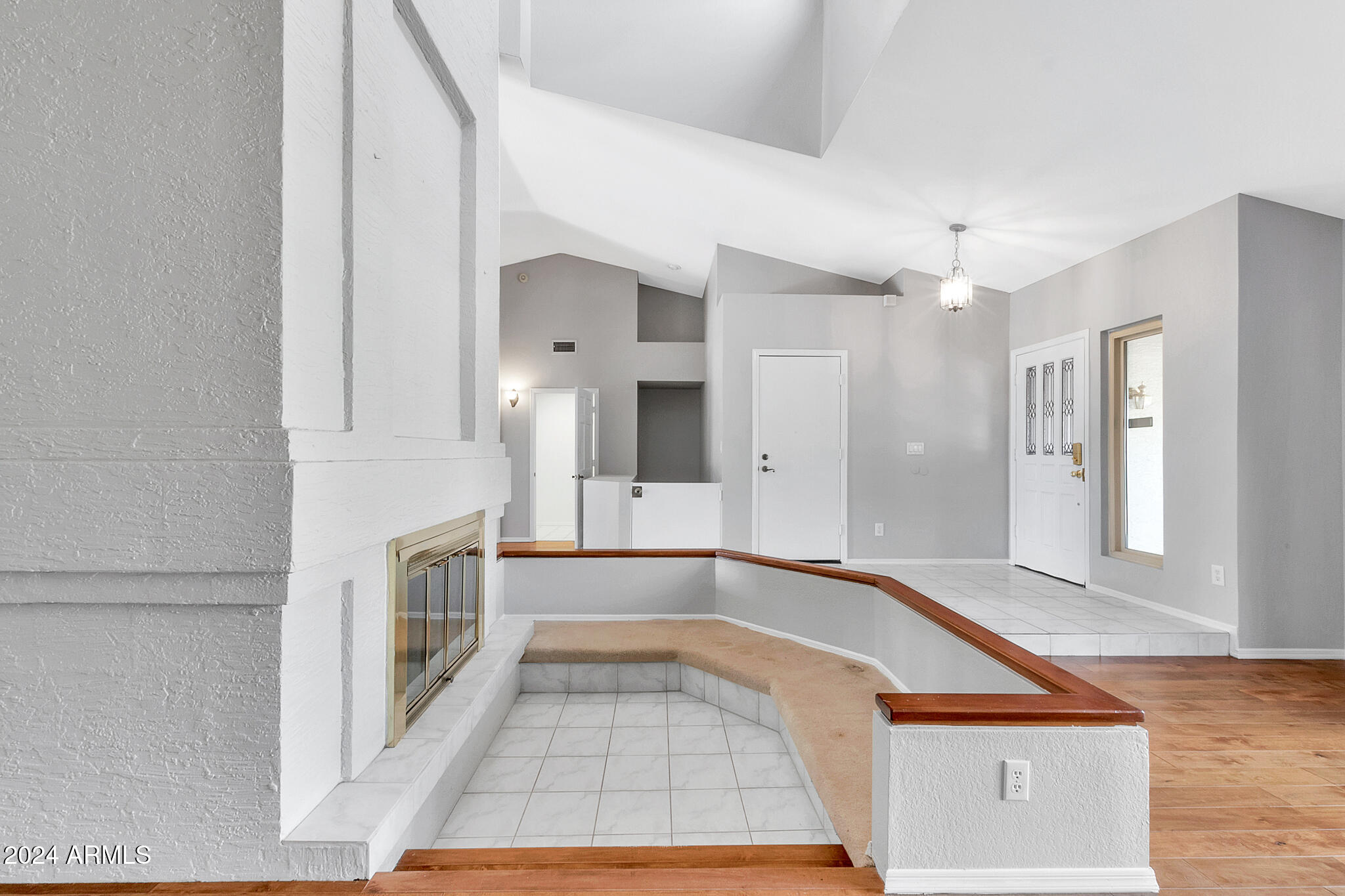 125 S HONEYSUCKLE Lane