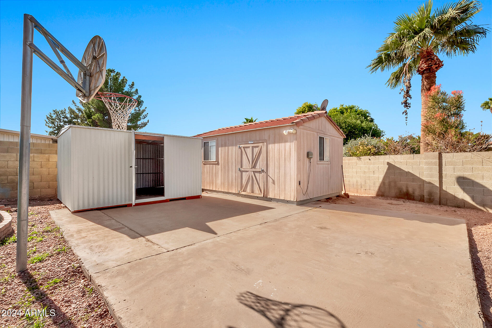 125 S HONEYSUCKLE Lane