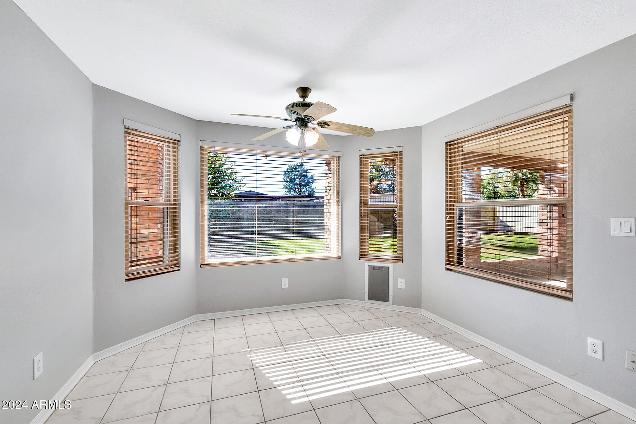 125 S HONEYSUCKLE Lane