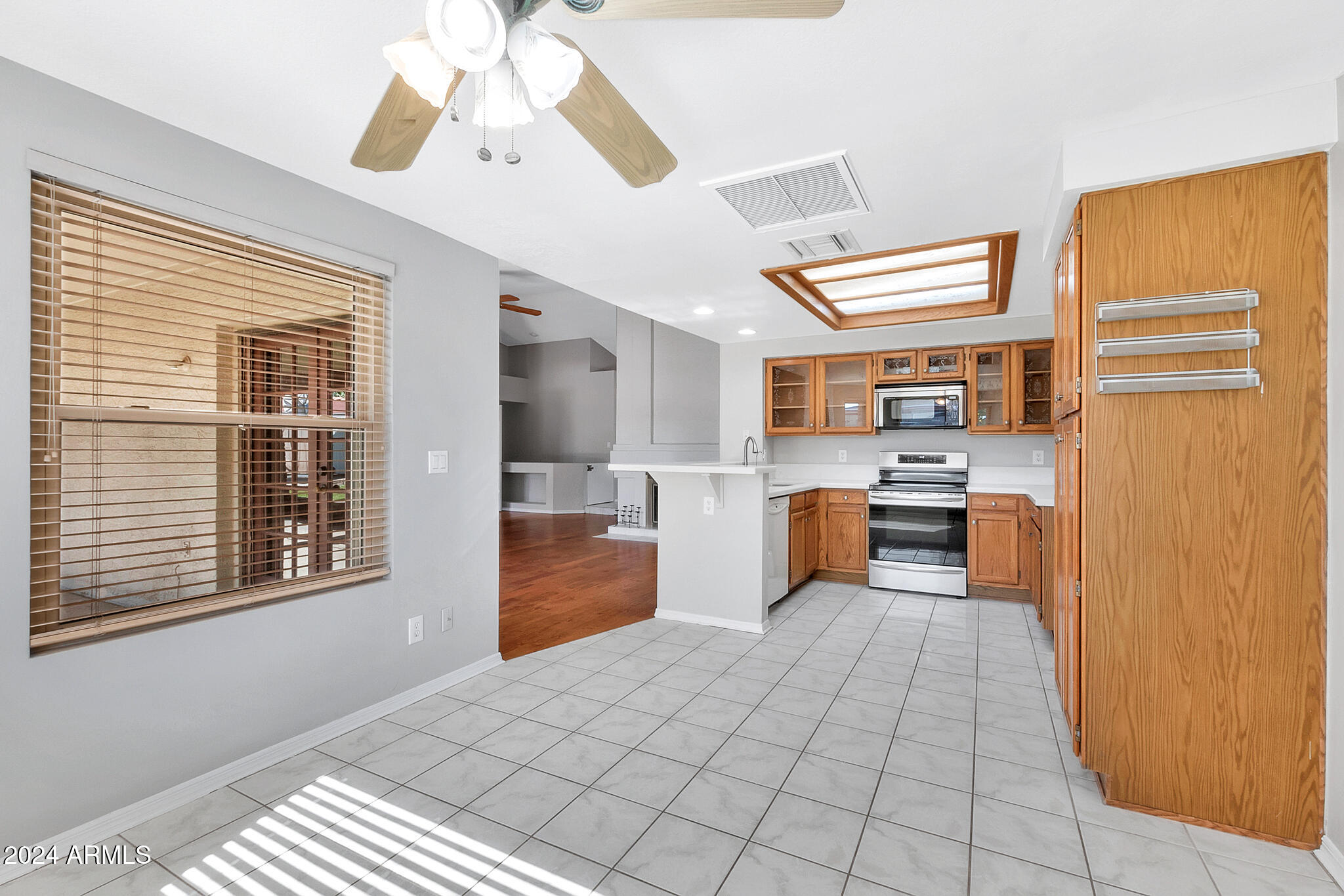 125 S HONEYSUCKLE Lane