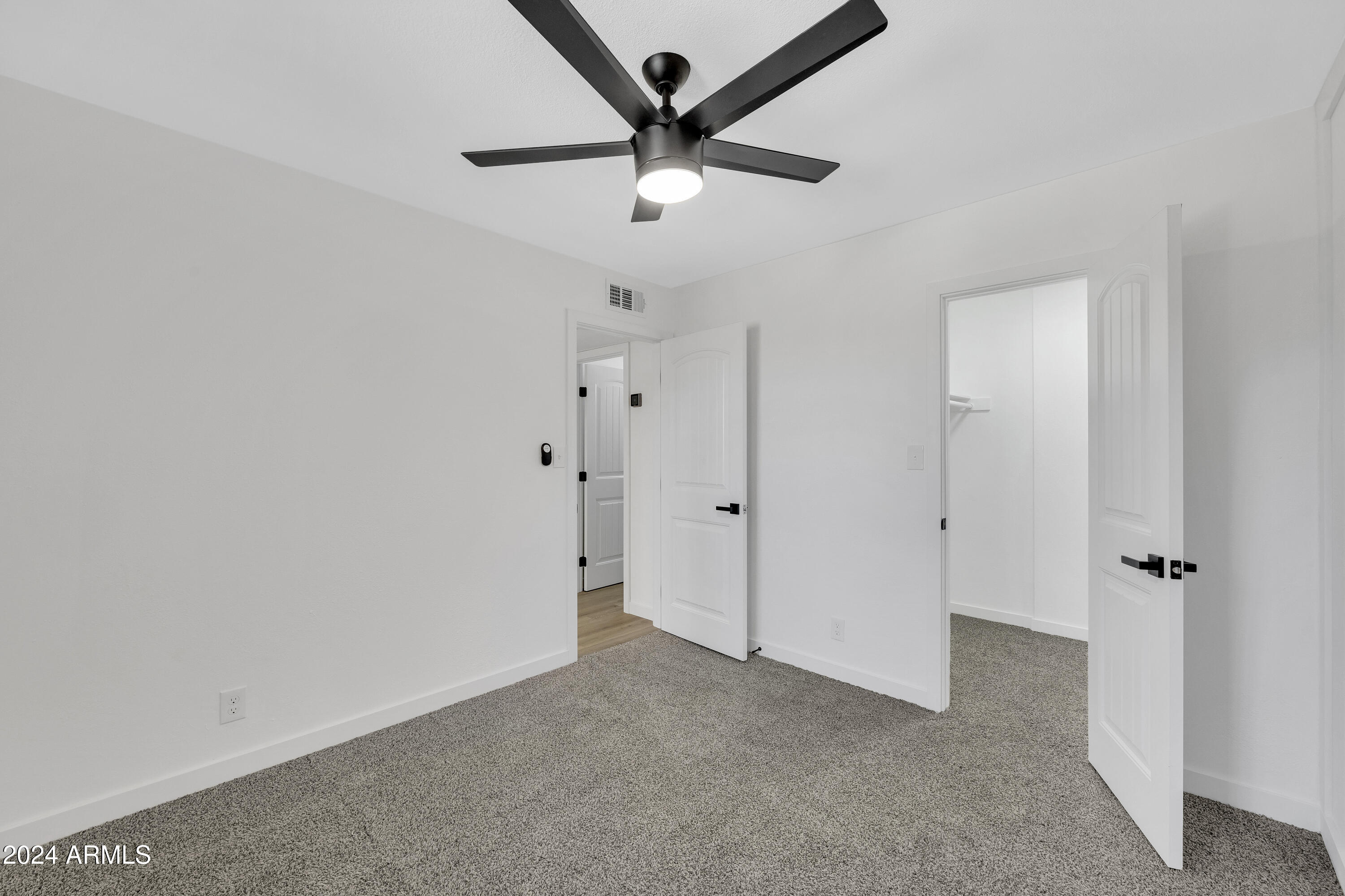 2611 E RANDALL Drive