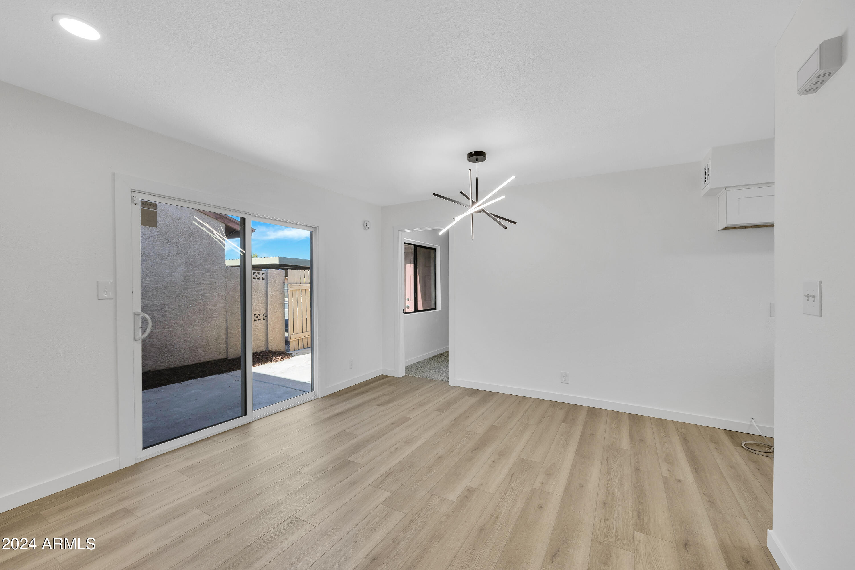 2611 E RANDALL Drive