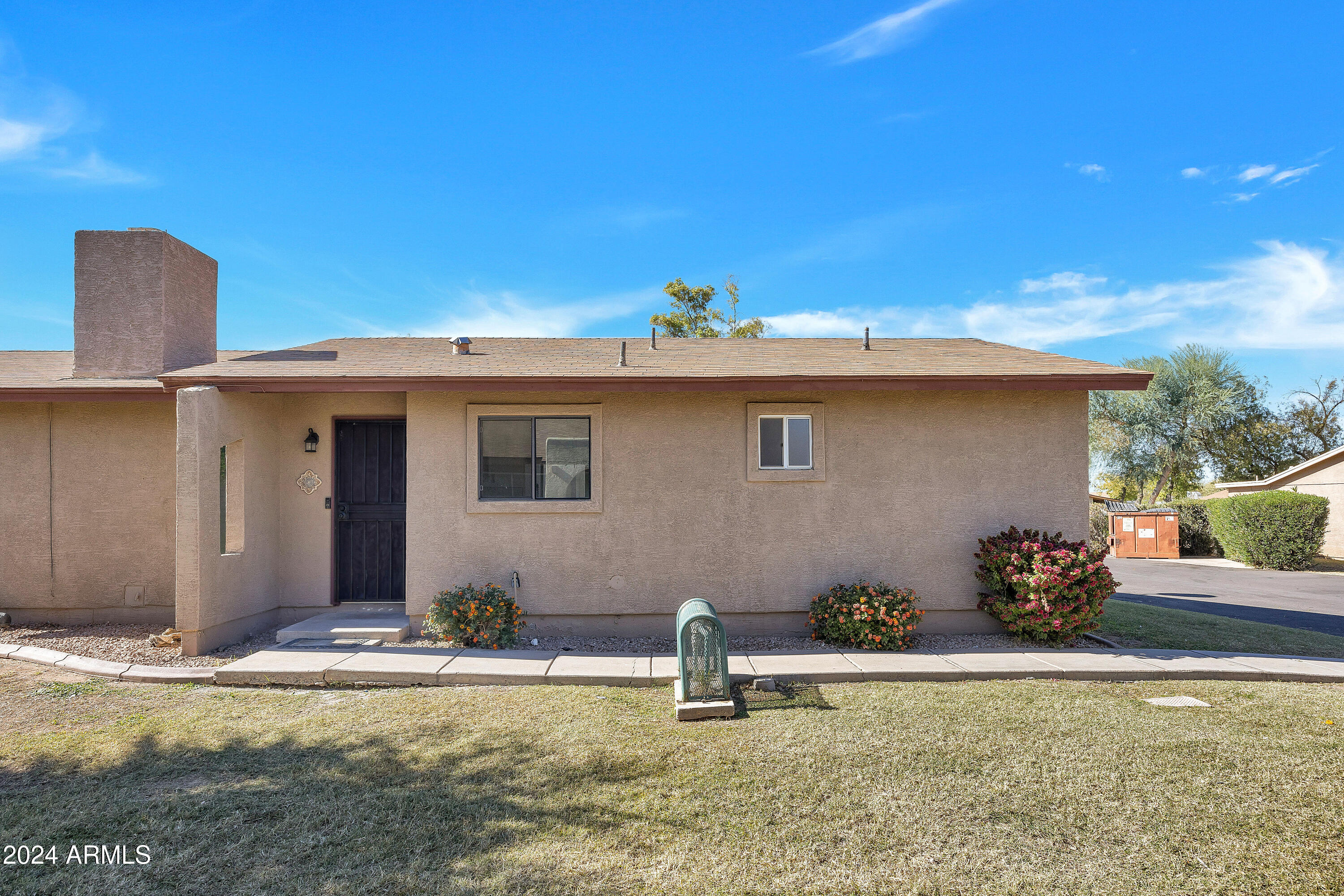 2611 E RANDALL Drive