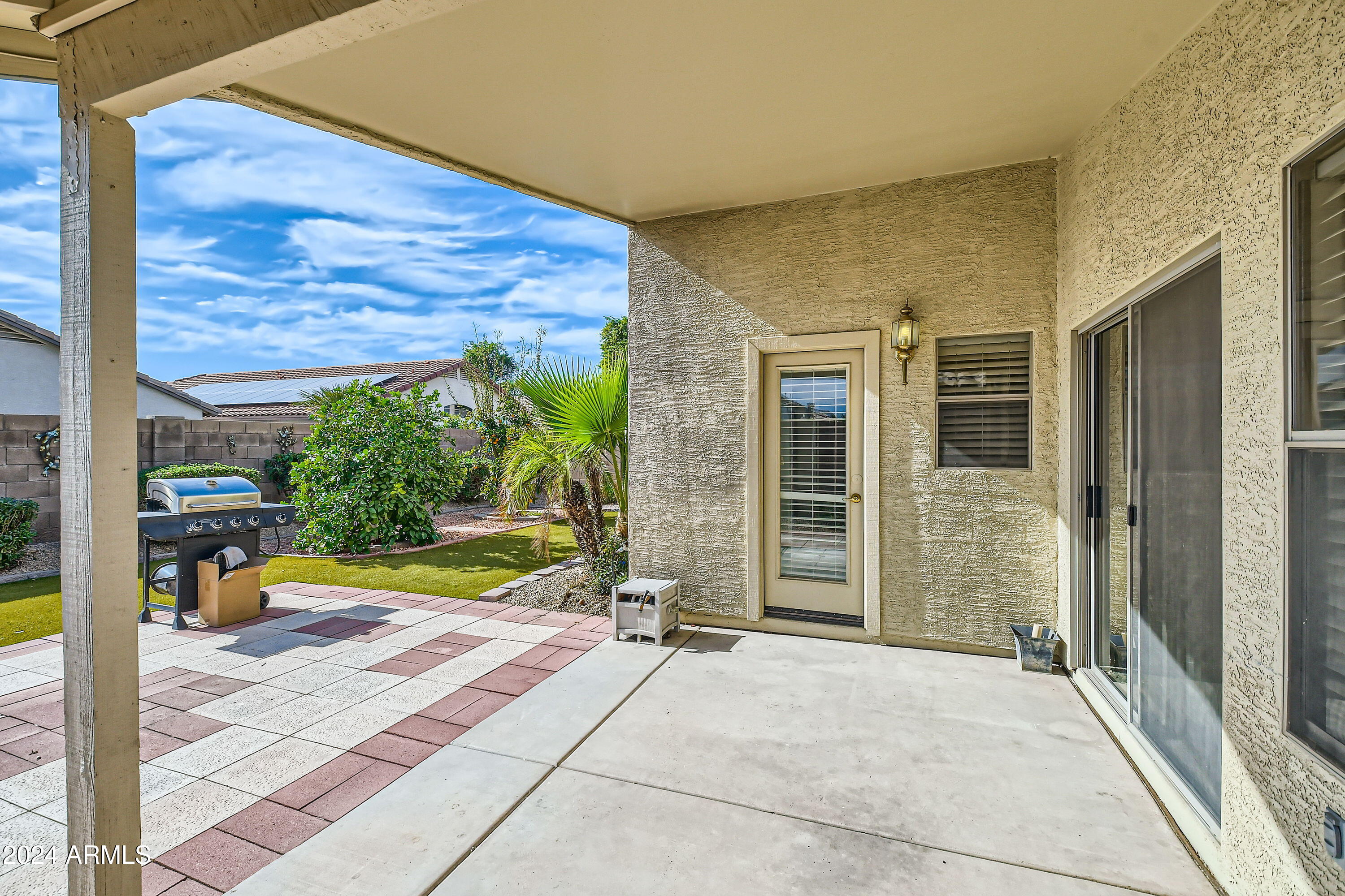 12817 W PALM Lane