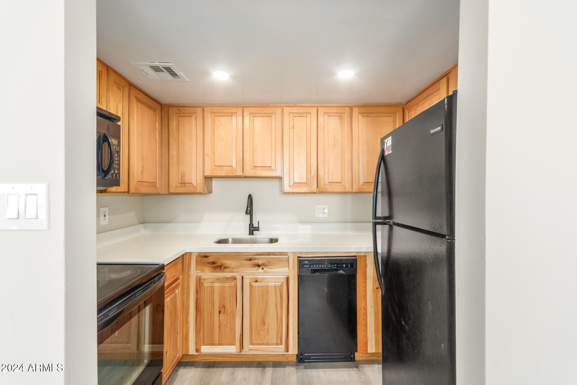 1234 N 36th Avenue # 203