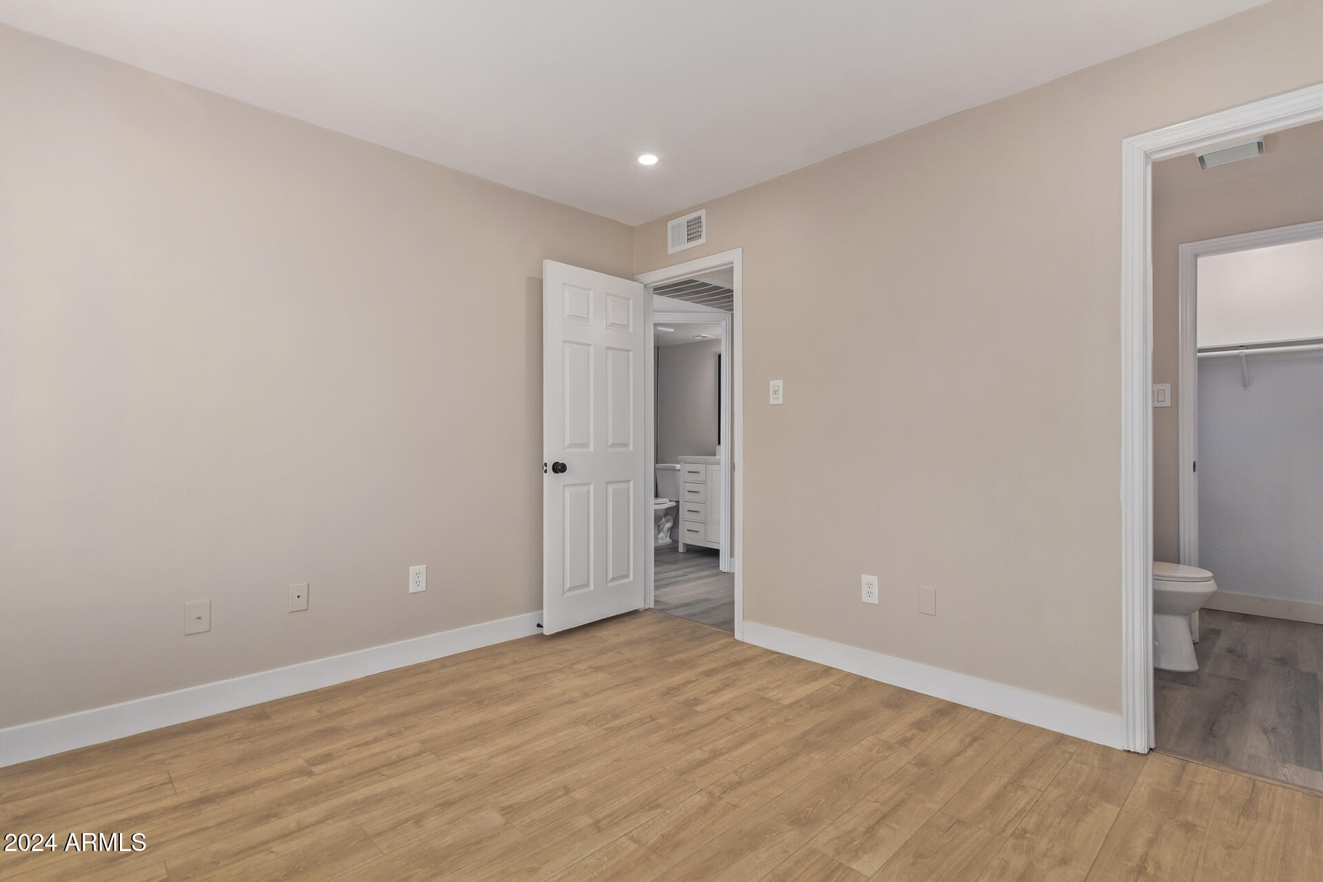 1234 N 36th Avenue # 203