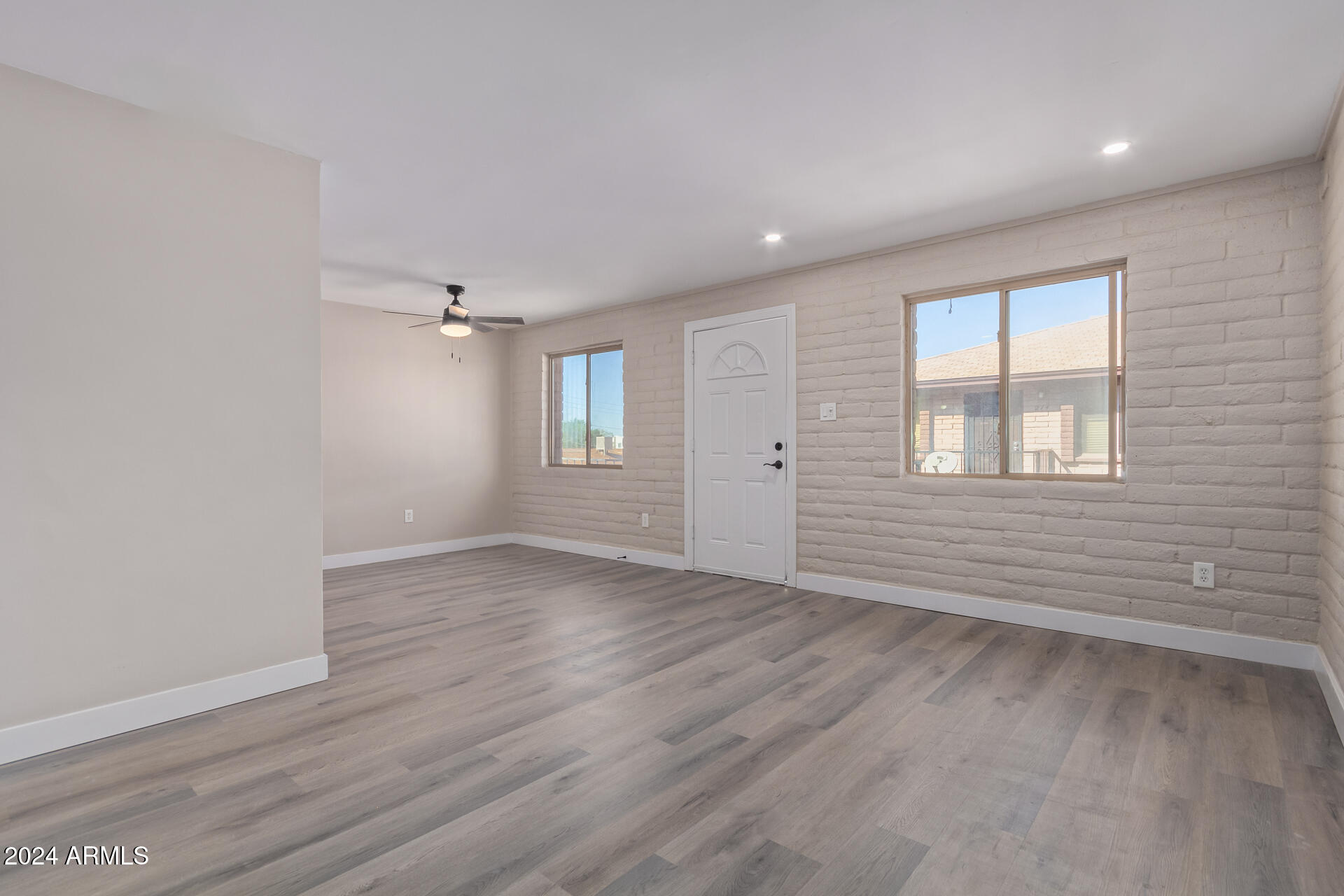 1234 N 36th Avenue # 203