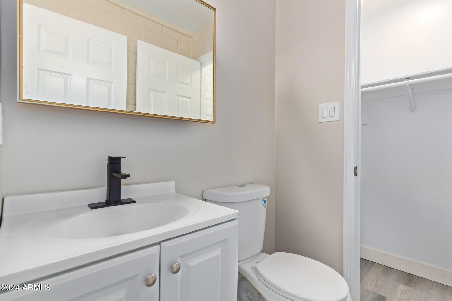 1234 N 36th Avenue # 203
