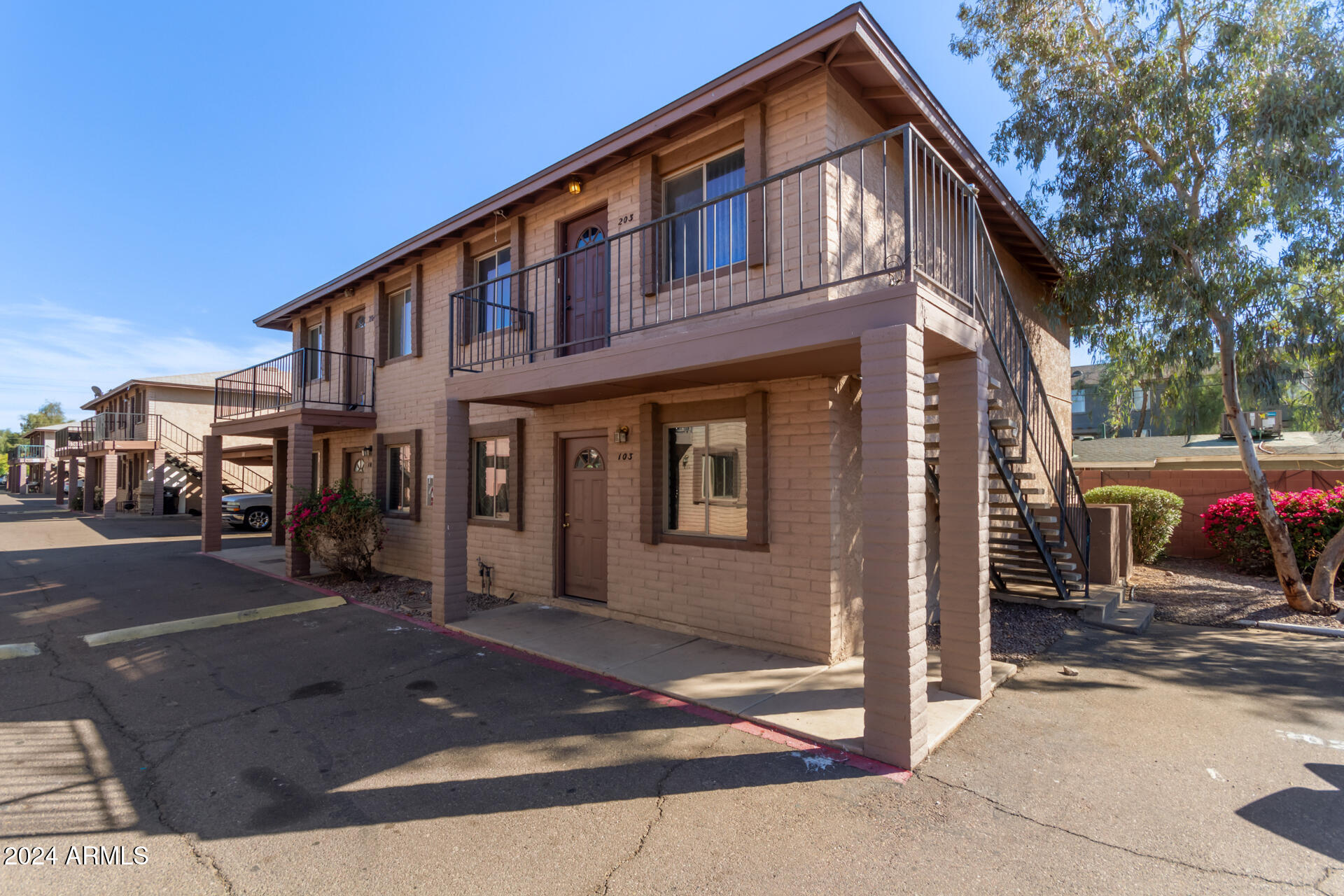 1234 N 36th Avenue # 203
