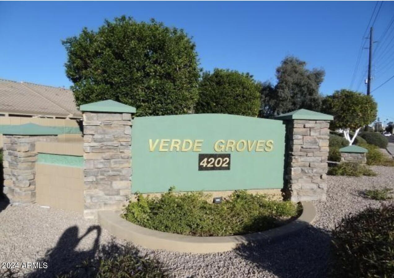 4202 E BROADWAY Road # 131