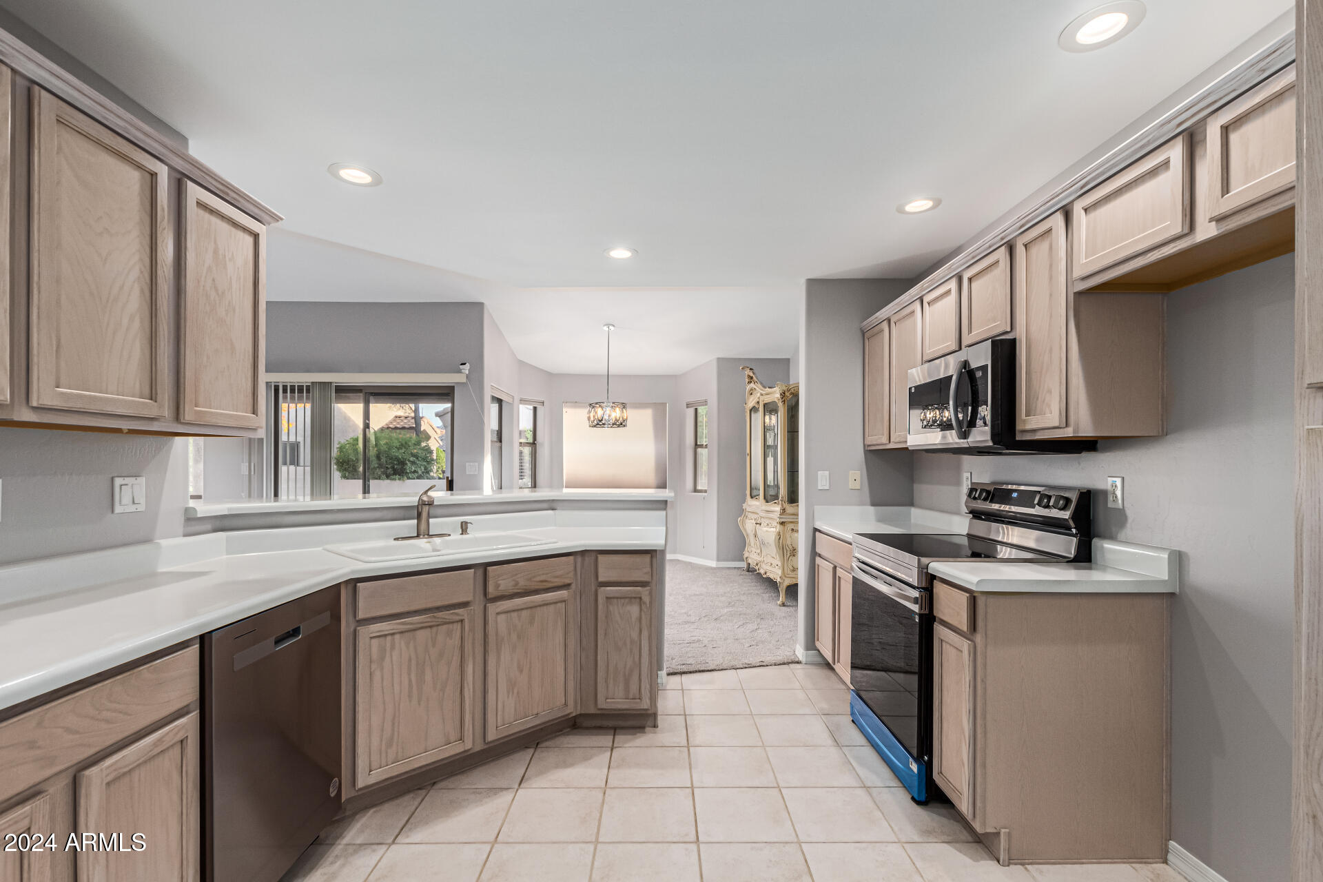 4202 E BROADWAY Road # 131
