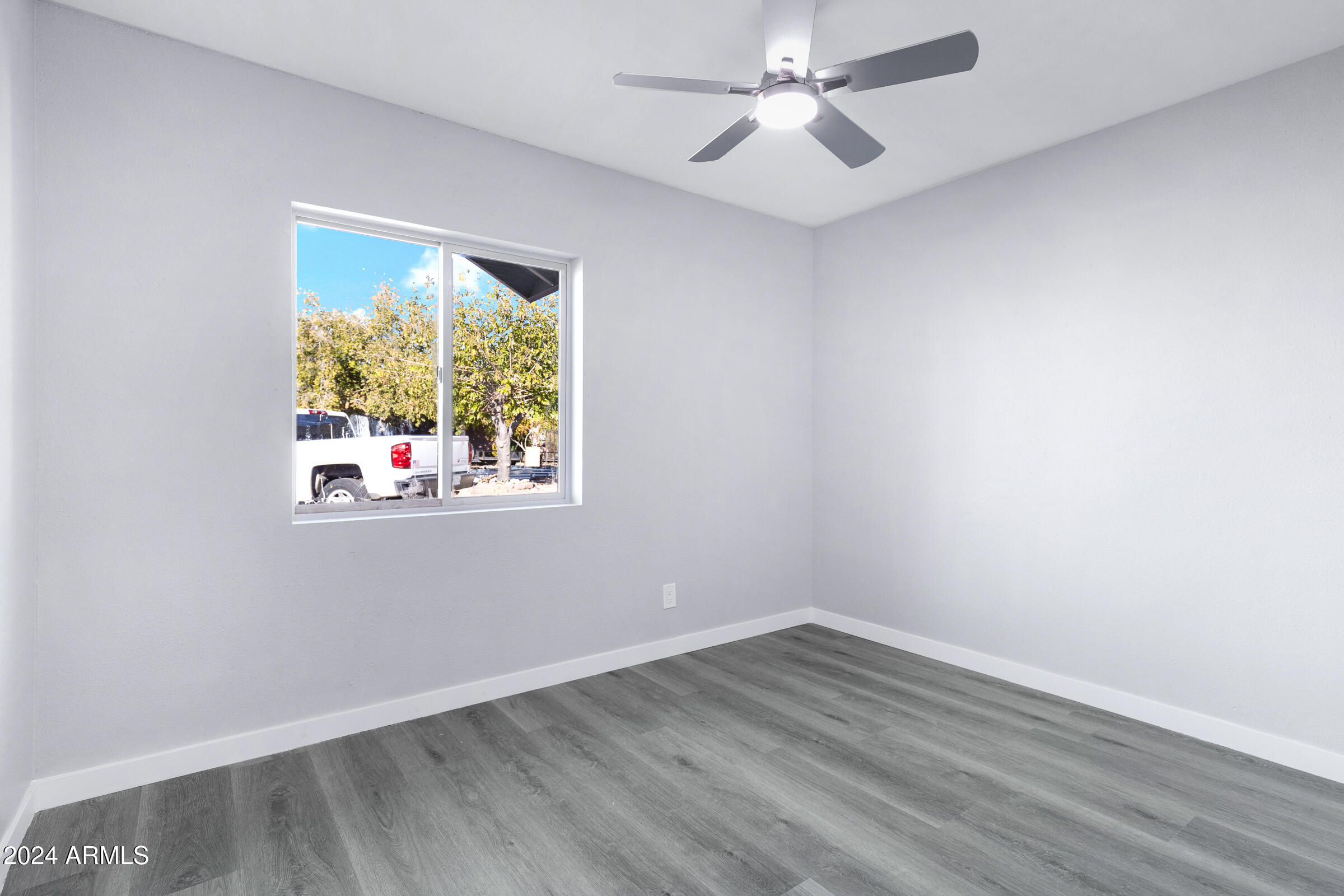 4437 W EVANS Drive