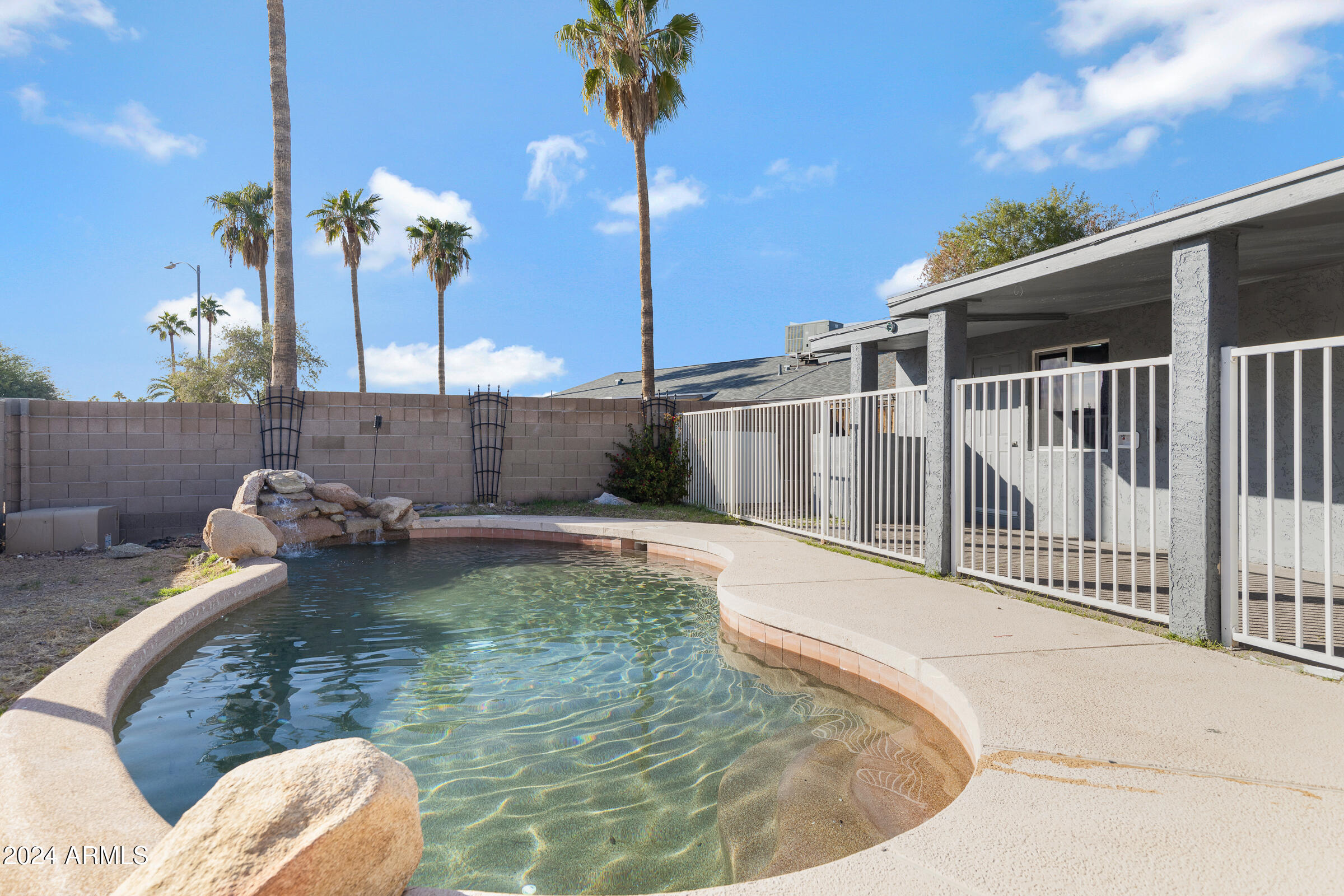 4437 W EVANS Drive